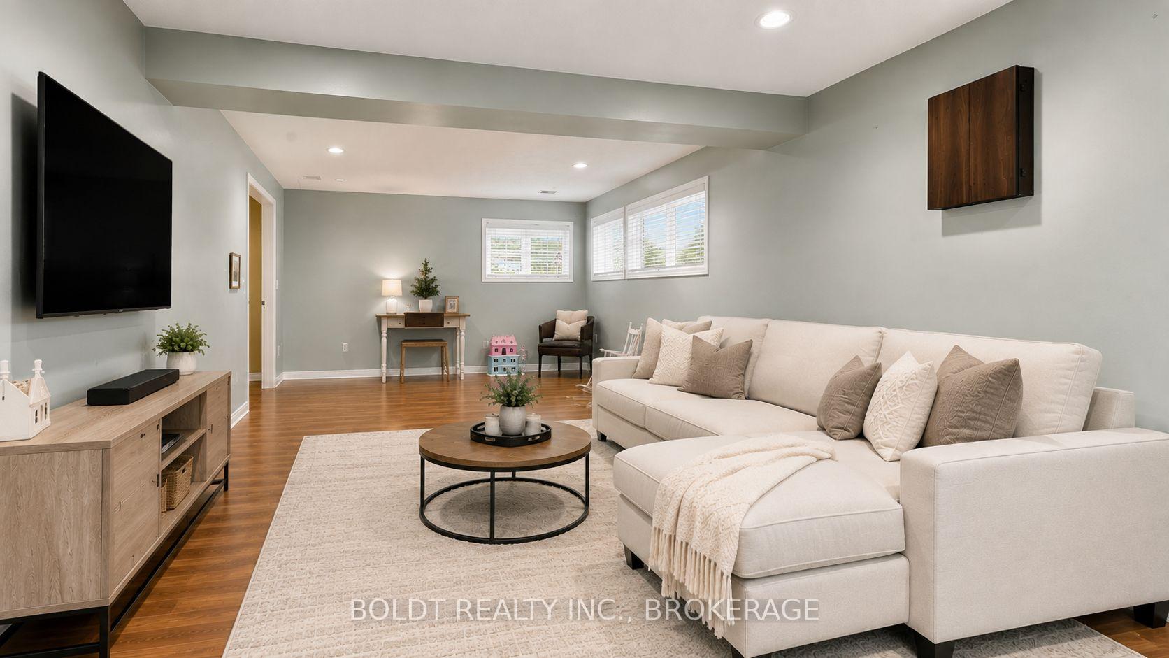 Photo 21 of 4 Mason Drive, Pelham, Fonthill — HOMEH