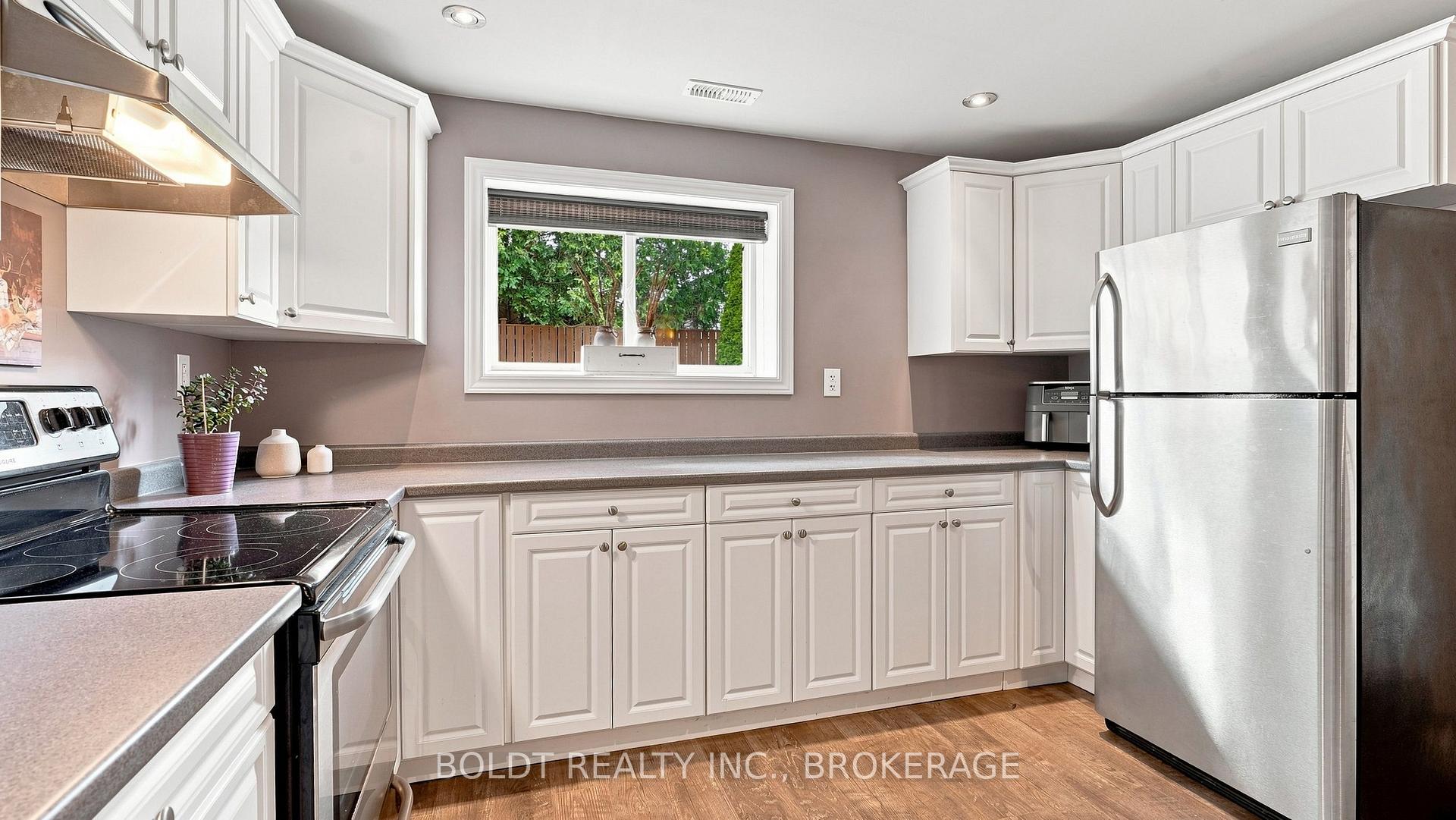 Photo 25 of 4 Mason Drive, Pelham, Fonthill — HOMEH