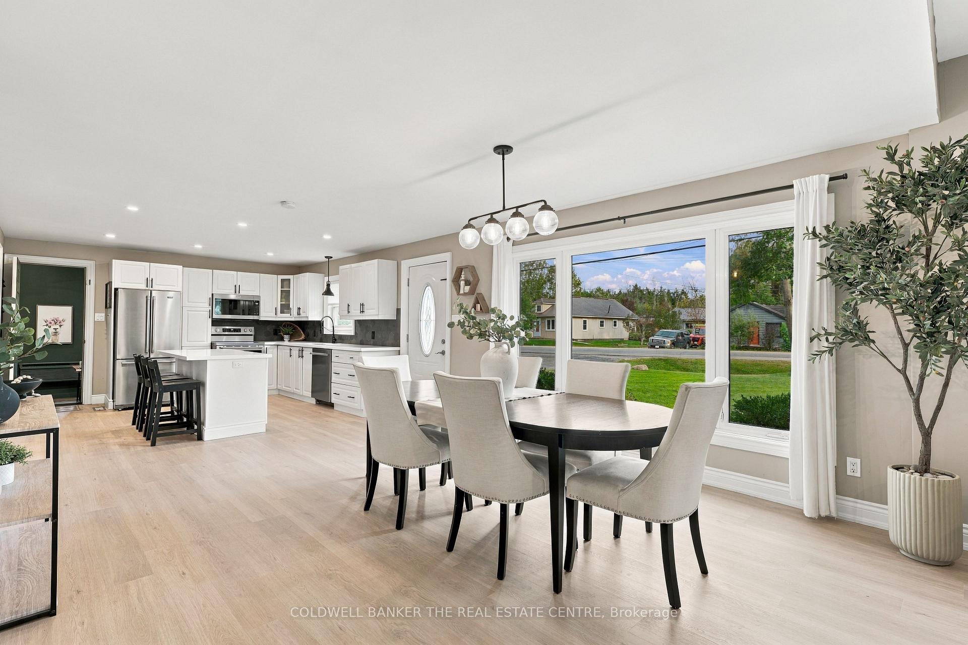 Photo 15 of 968 Metro Road N, Georgina, Historic Lakeshore Communities — HOMEH