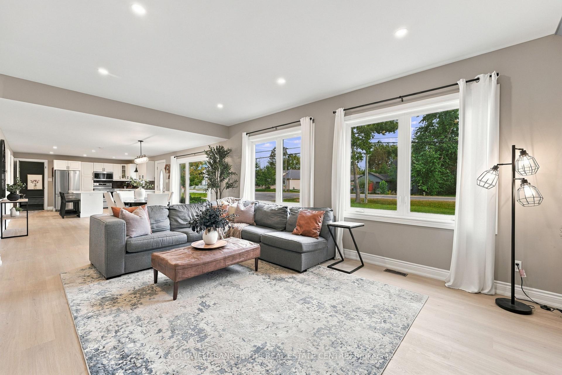 Photo 20 of 968 Metro Road N, Georgina, Historic Lakeshore Communities — HOMEH