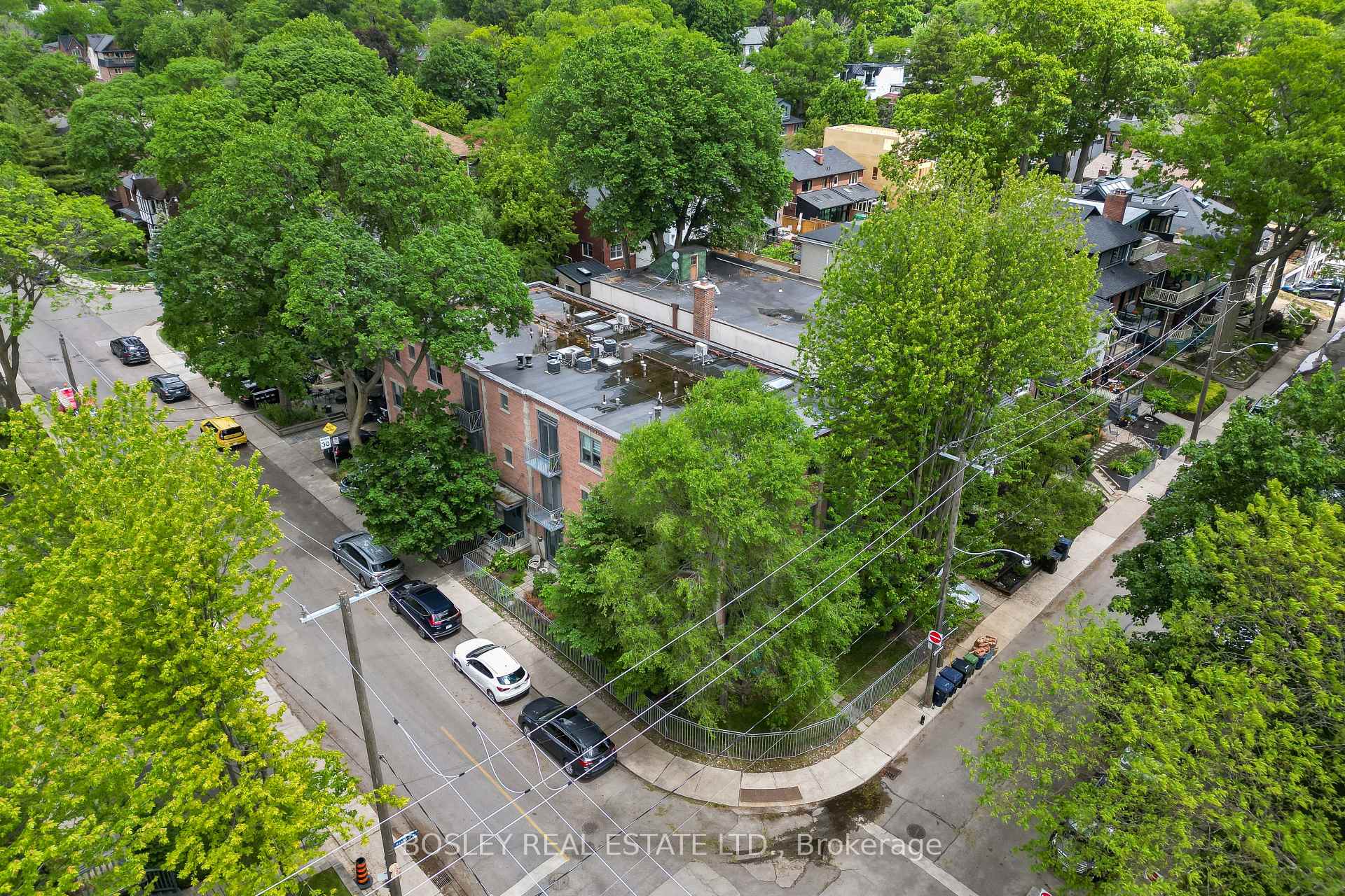 Photo 4 of Unit 204, 15 Glen Manor Drive, Toronto, The Beaches — HOMEH