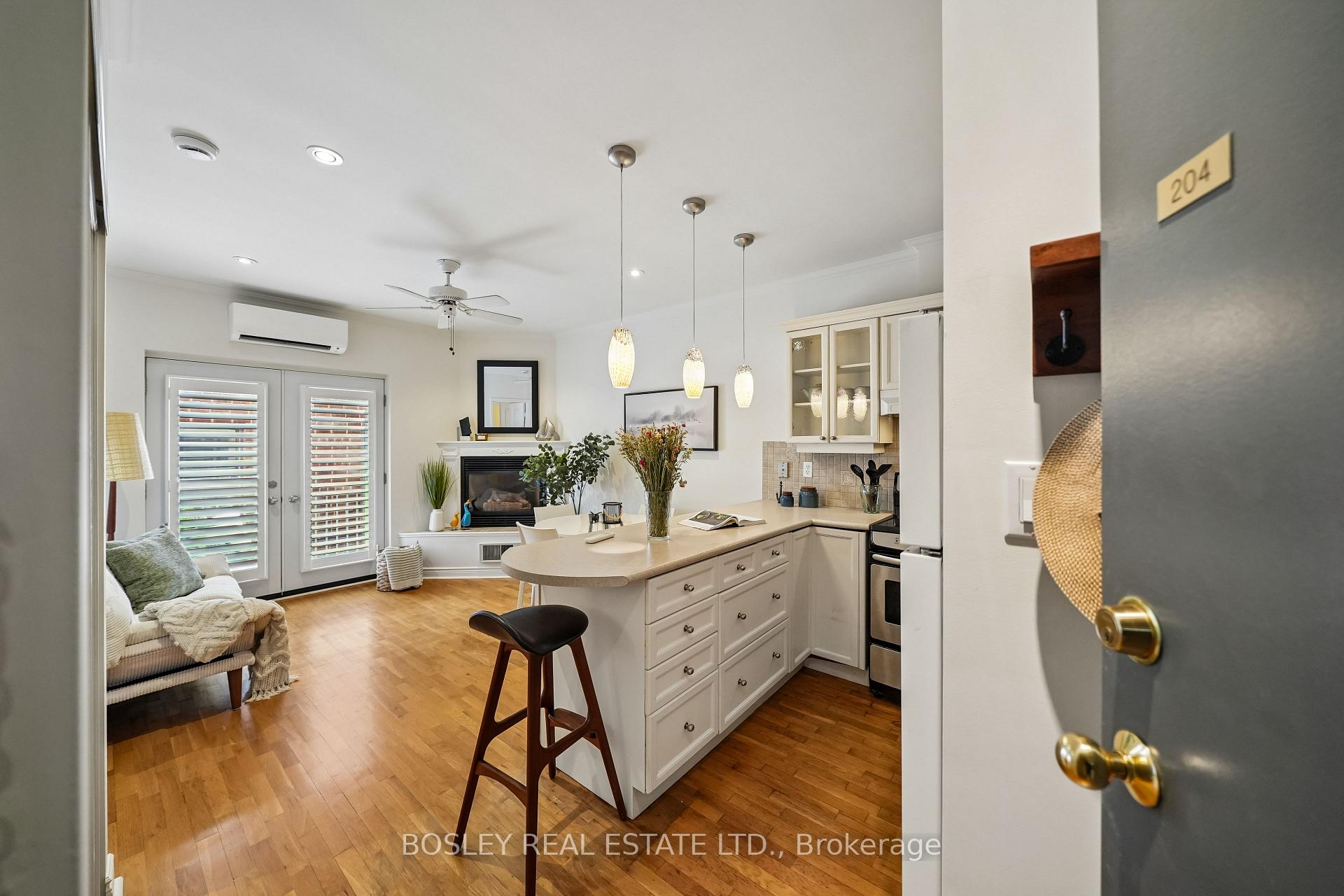 Photo 9 of Unit 204, 15 Glen Manor Drive, Toronto, The Beaches — HOMEH