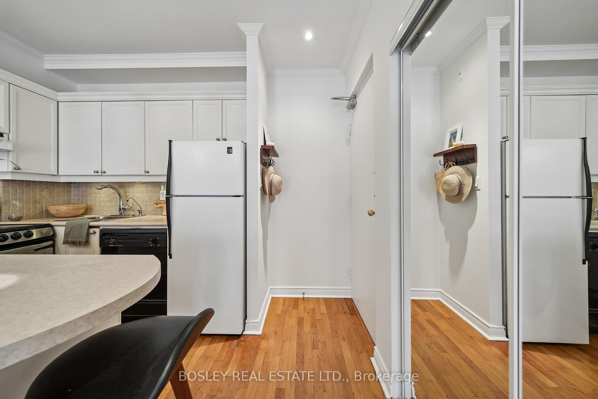 Photo 13 of Unit 204, 15 Glen Manor Drive, Toronto, The Beaches — HOMEH