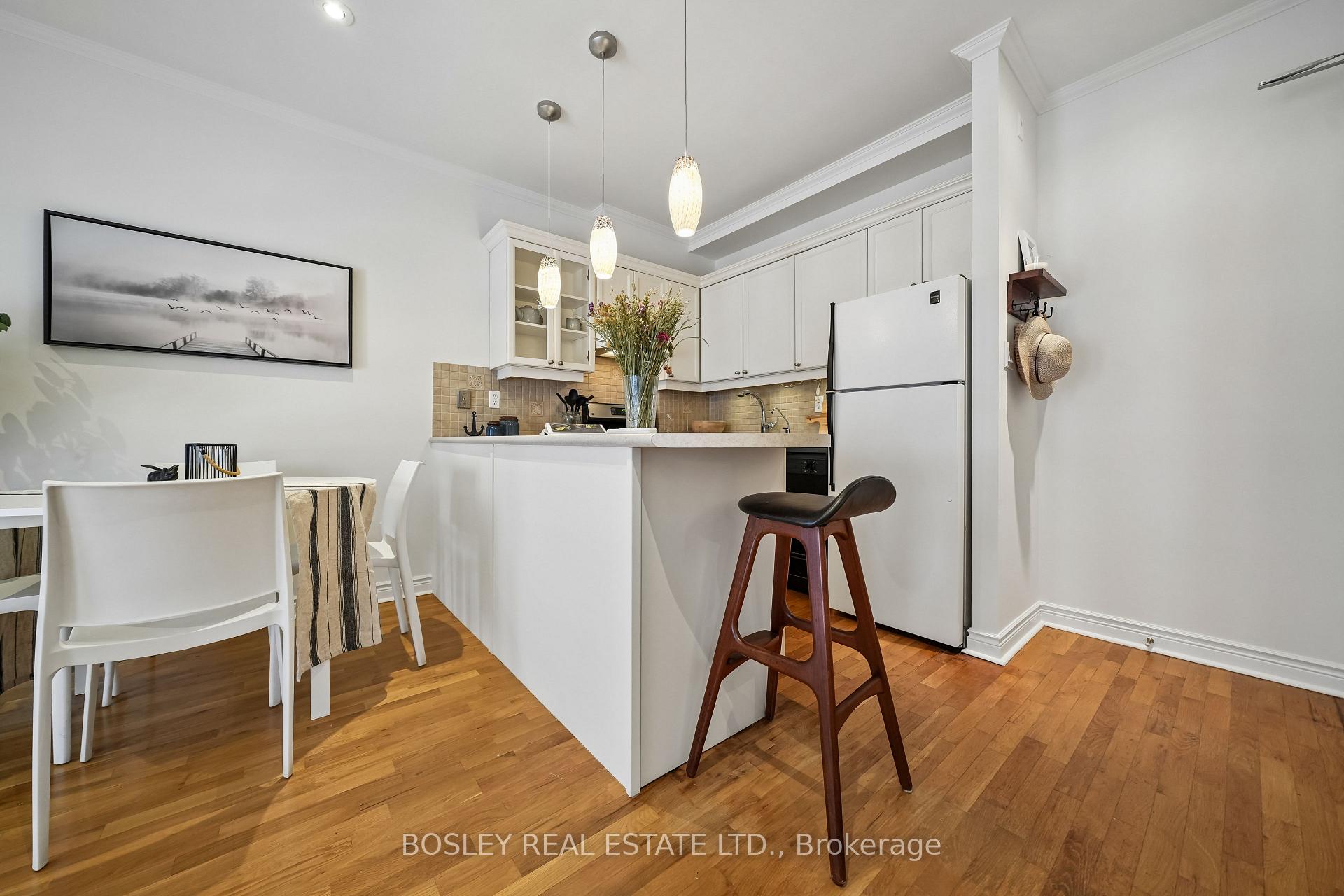 Photo 14 of Unit 204, 15 Glen Manor Drive, Toronto, The Beaches — HOMEH