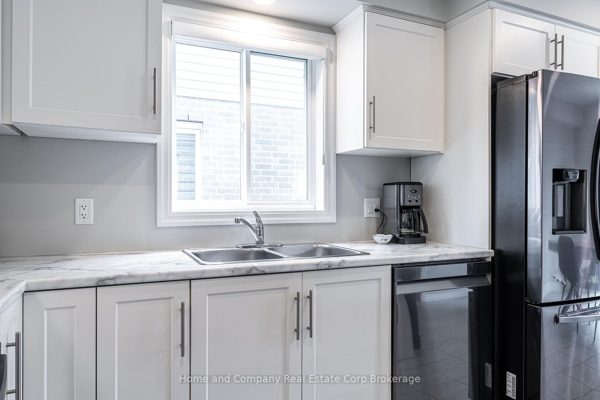 Photo 13 of 40 Robertson Dr, Stratford — HOMEH