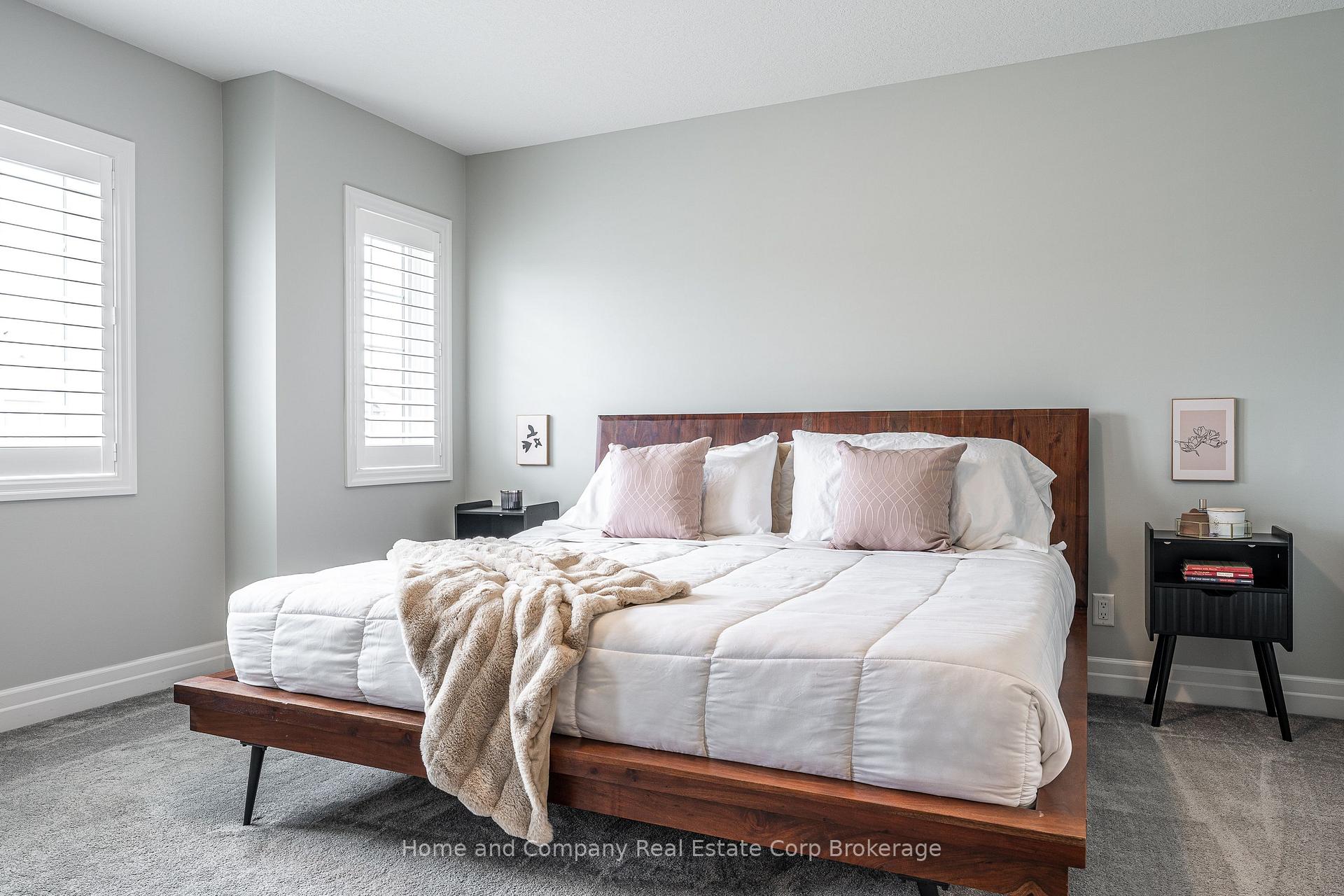 Photo 33 of 40 Robertson Dr, Stratford — HOMEH