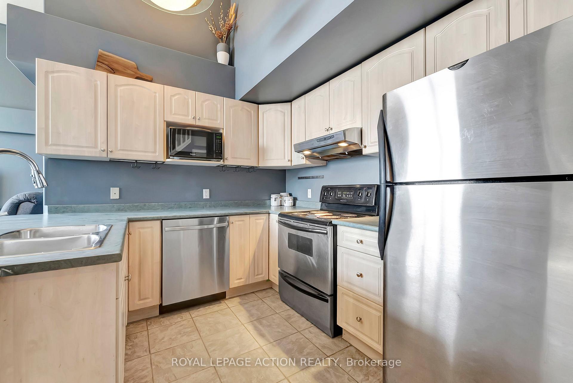 Photo 4 of Unit 212, 111 Grey Street, Brantford, Downtown Core — HOMEH