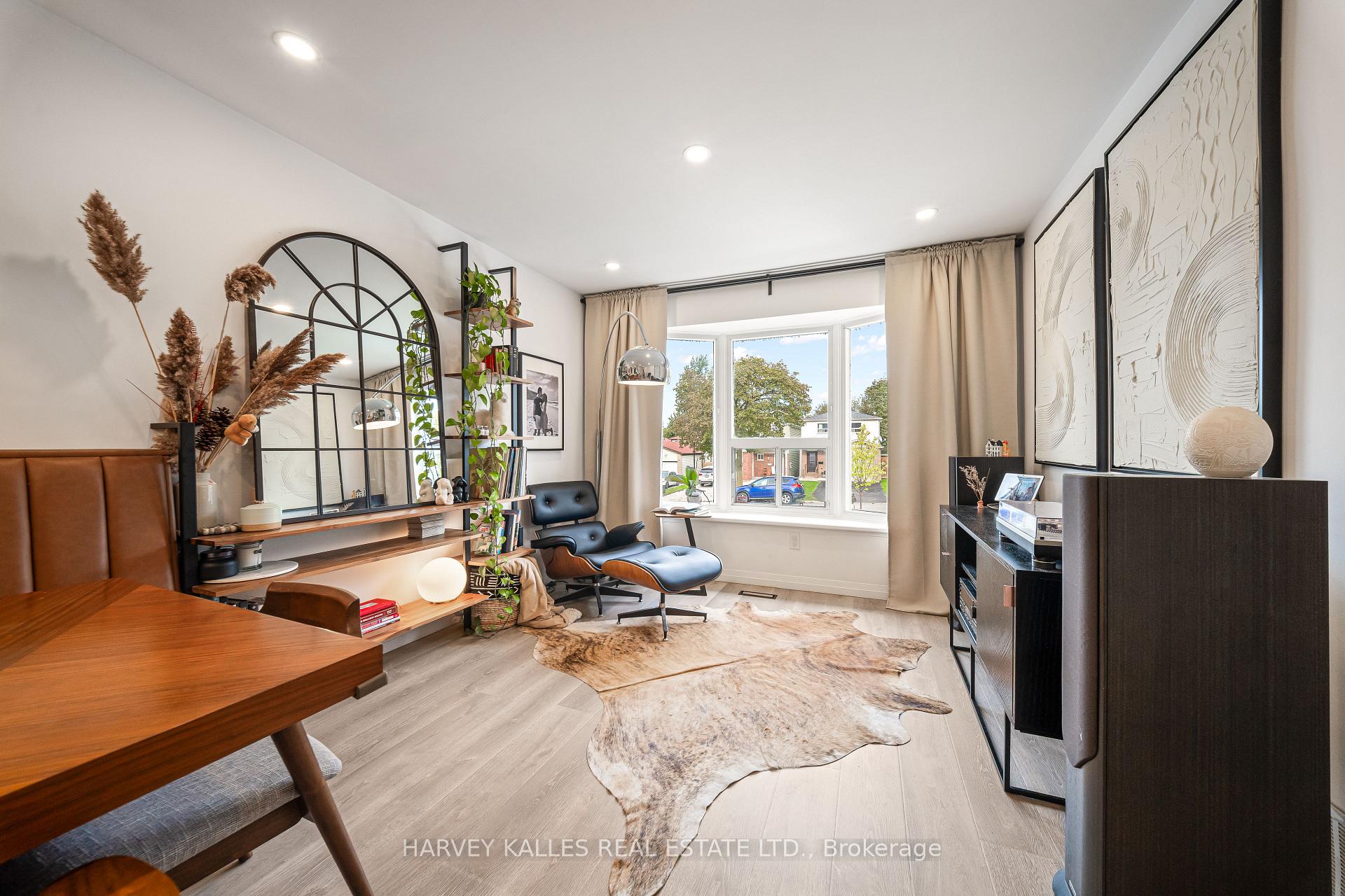 Photo 15 of 213 Simonston Boulevard, Markham, German Mills — HOMEH