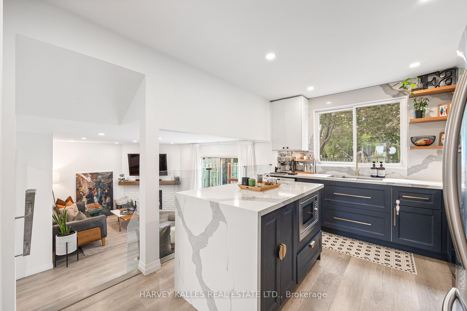 Photo 17 of 213 Simonston Boulevard, Markham, German Mills — HOMEH