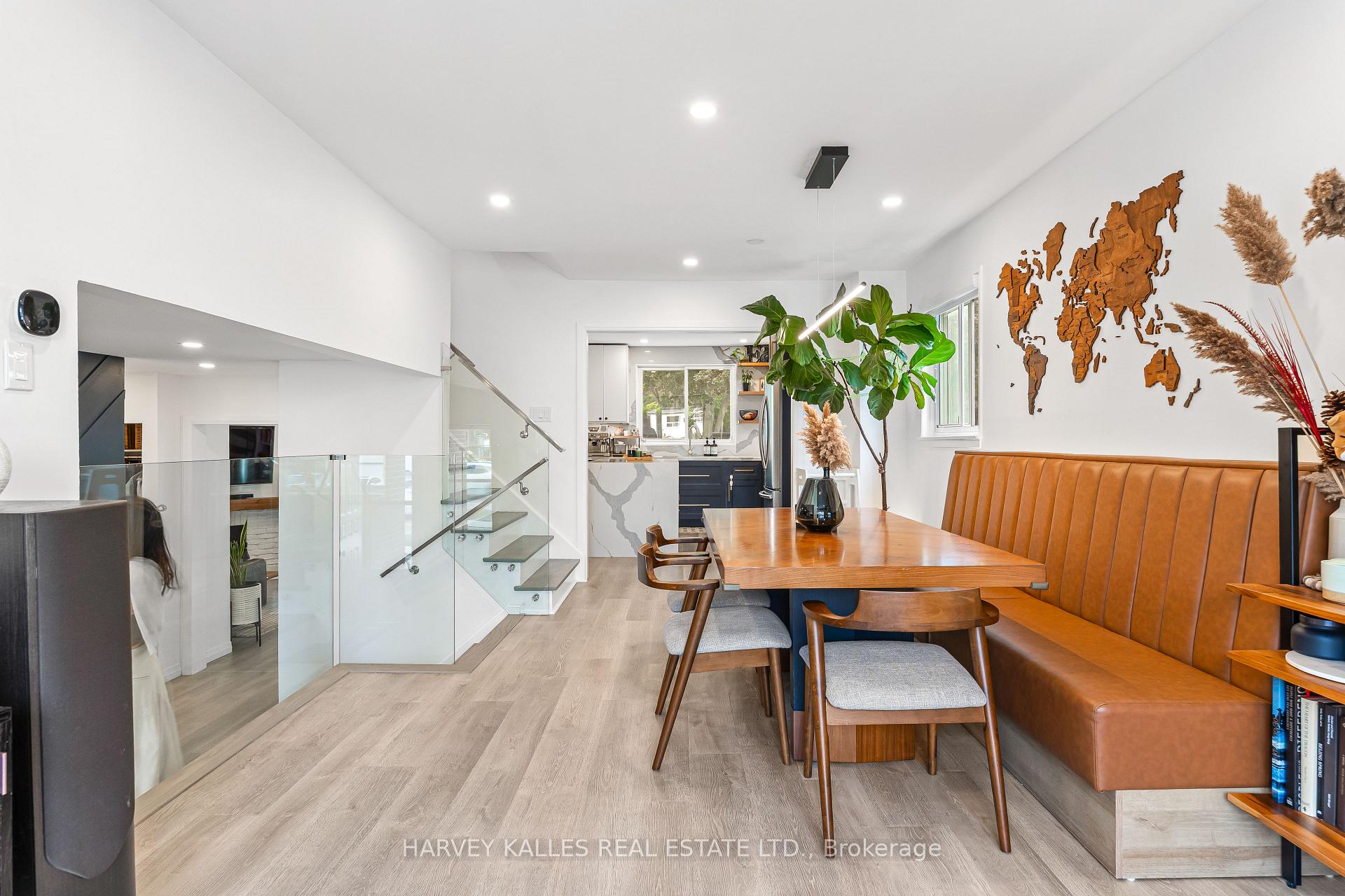 Photo 24 of 213 Simonston Boulevard, Markham, German Mills — HOMEH