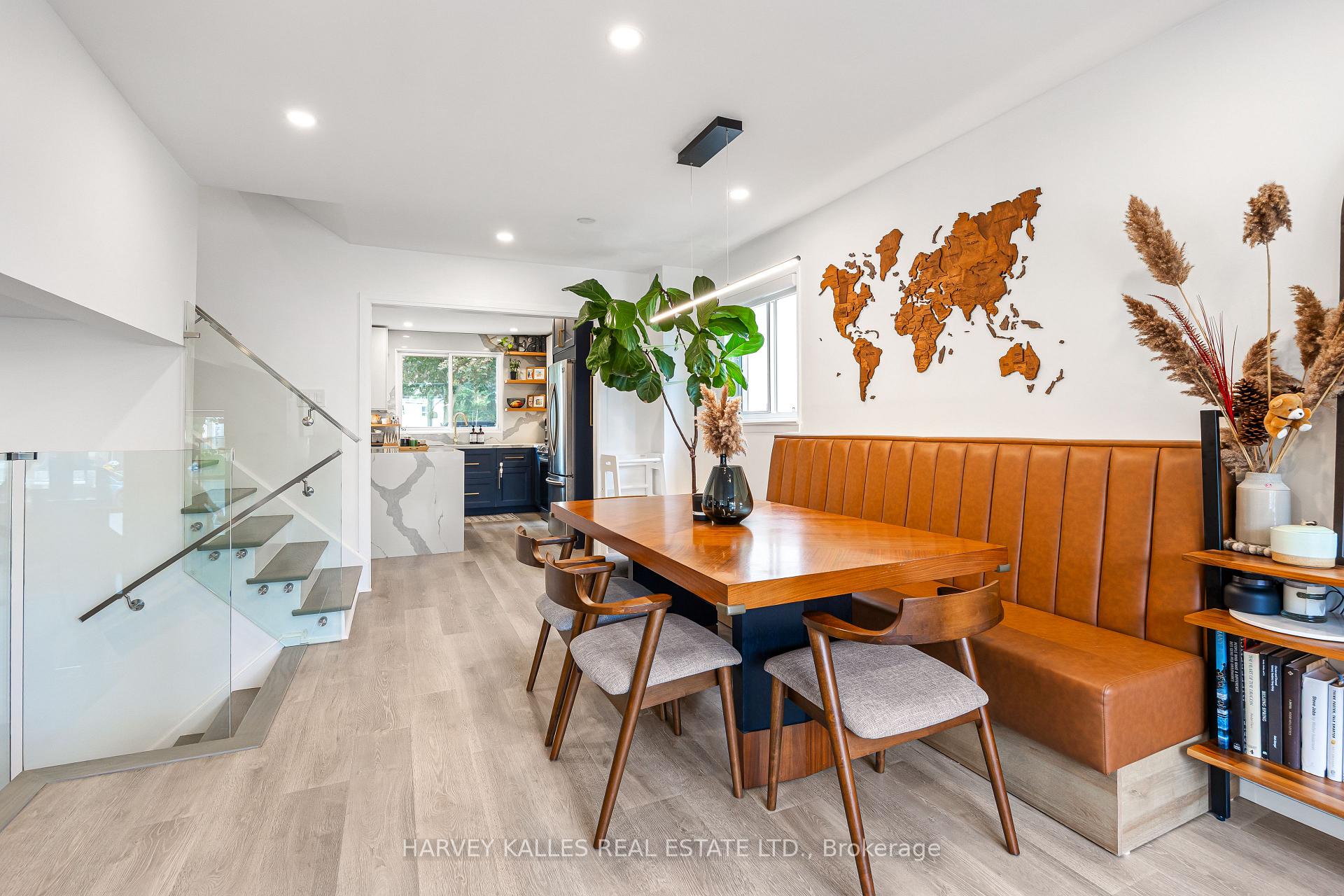 Photo 1 of 213 Simonston Boulevard, Markham, German Mills — HOMEH