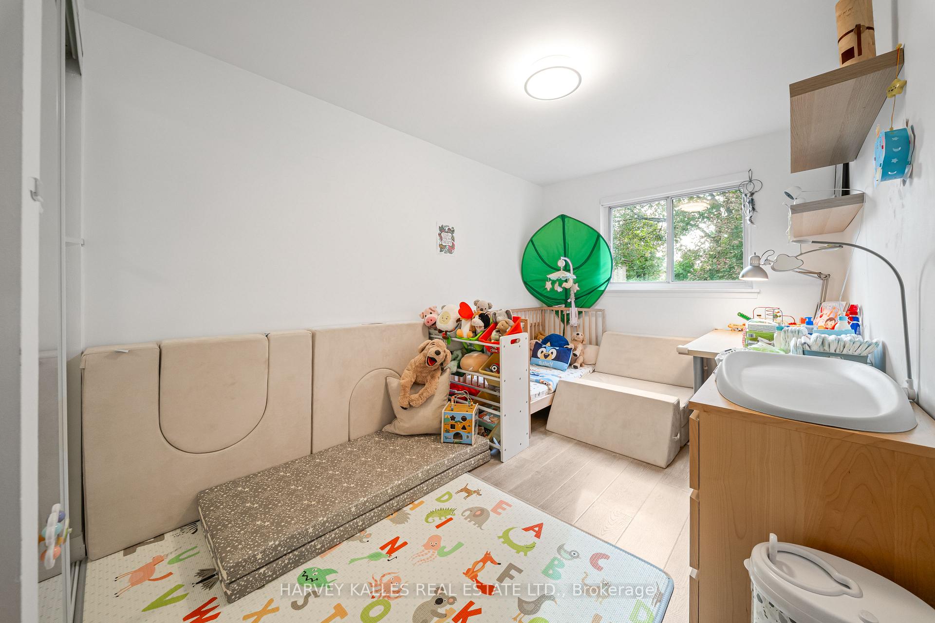 Photo 29 of 213 Simonston Boulevard, Markham, German Mills — HOMEH