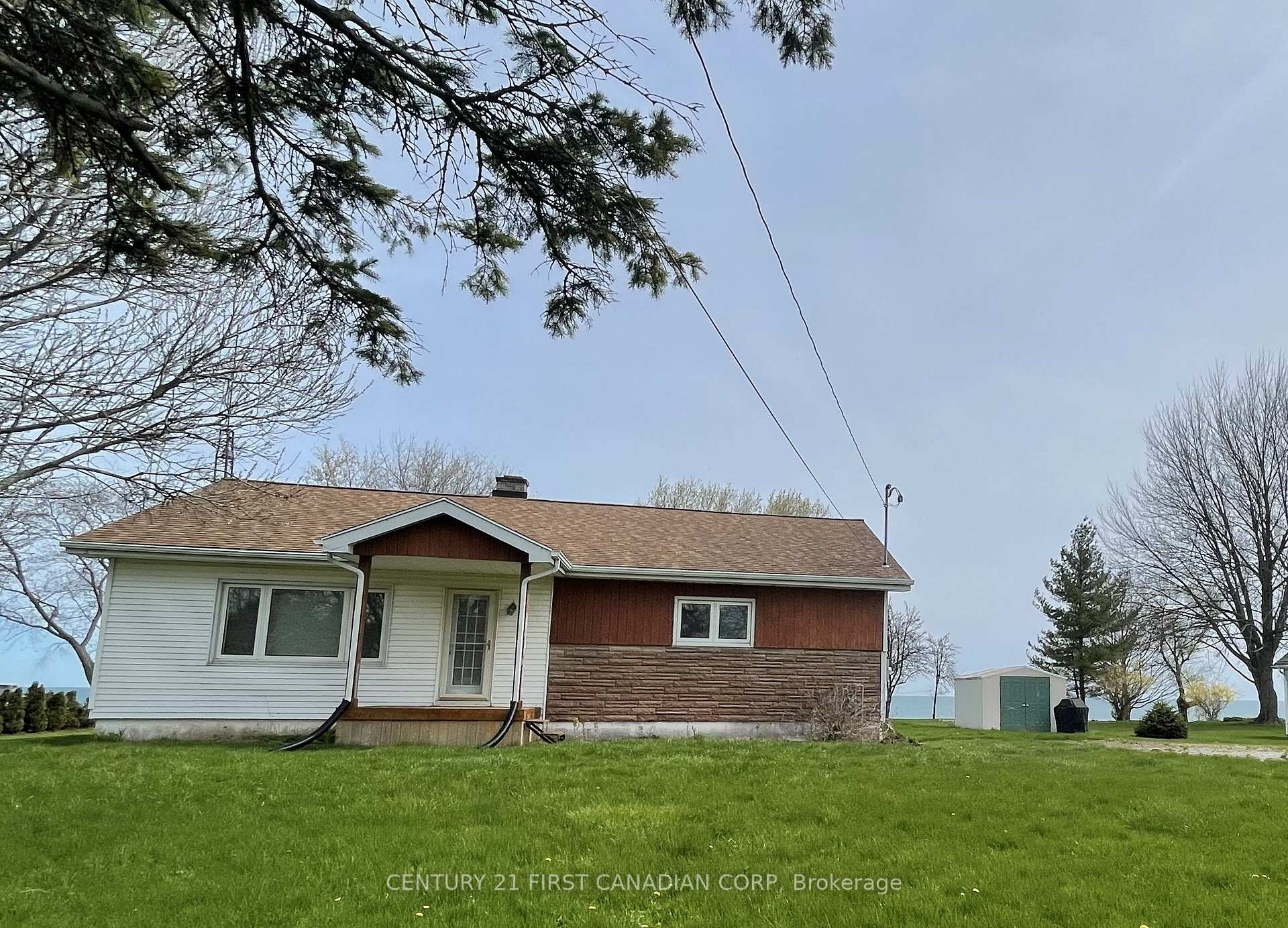 Photo 2 of 4578 Talbot Trail, Chatham-Kent, Merlin — HOMEH