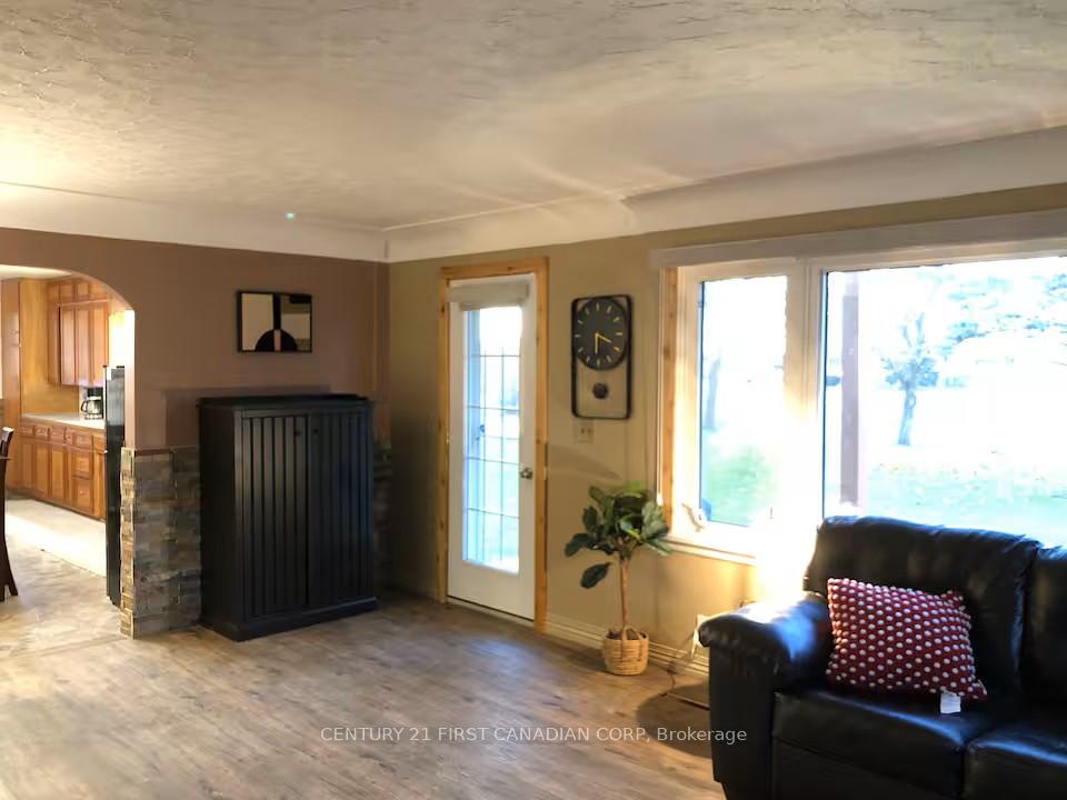 Photo 8 of 4578 Talbot Trail, Chatham-Kent, Merlin — HOMEH
