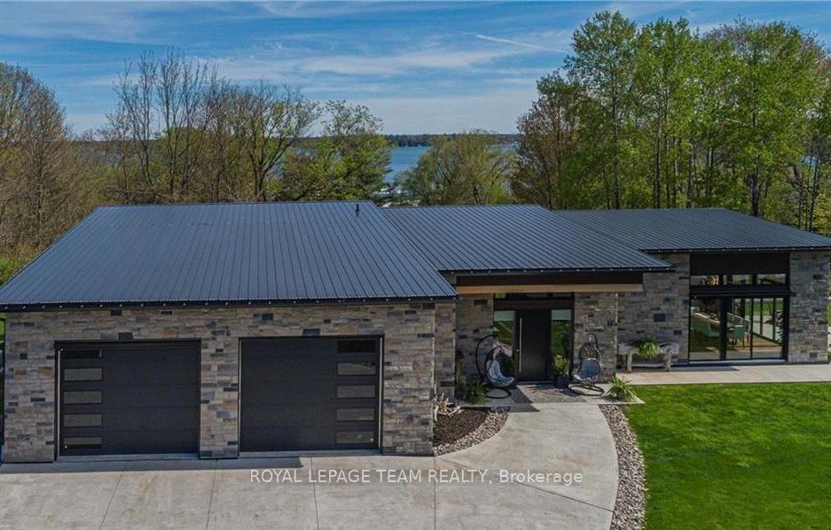Photo of 8 Headlands Way