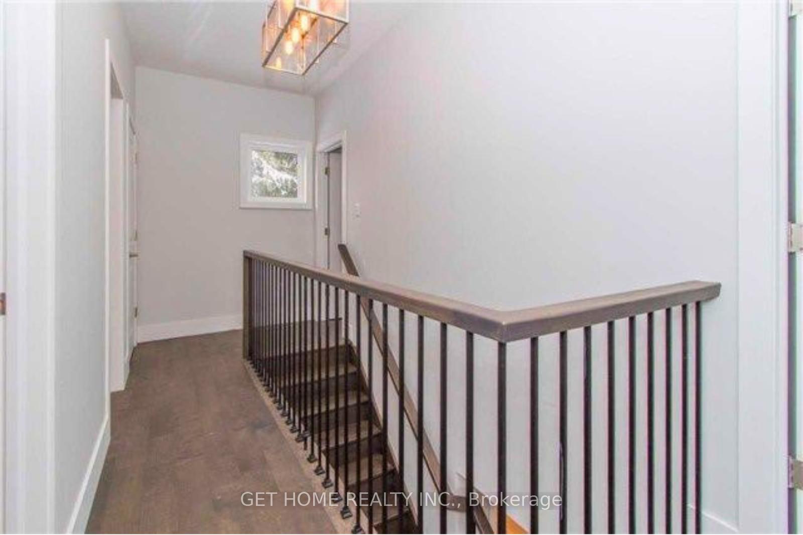 Photo 7 of 1112 Centre Street S, Whitby, Downtown Whitby — HOMEH