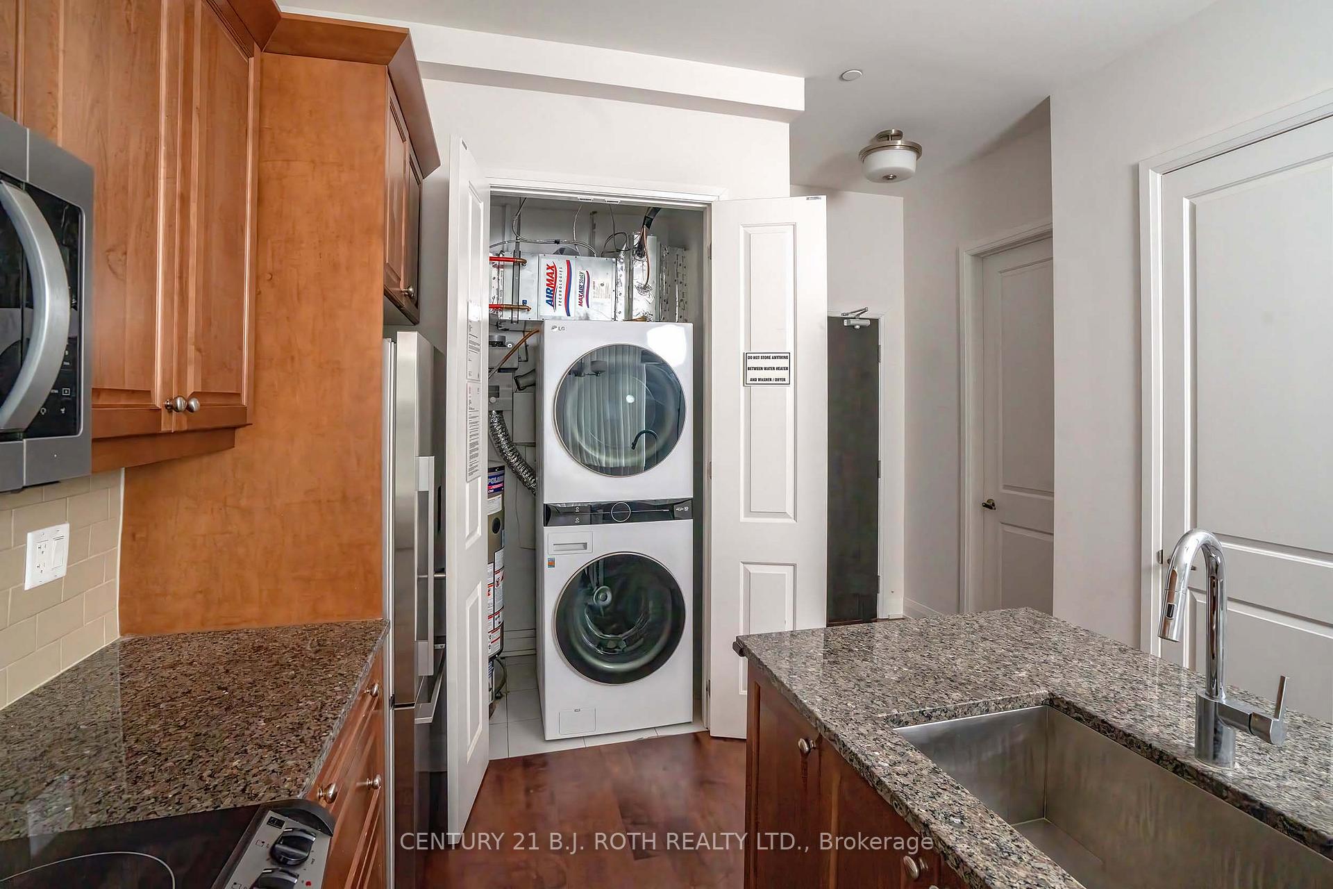 Photo 12 of Unit 313, 15277 Yonge Street S, Aurora, Aurora Village — HOMEH