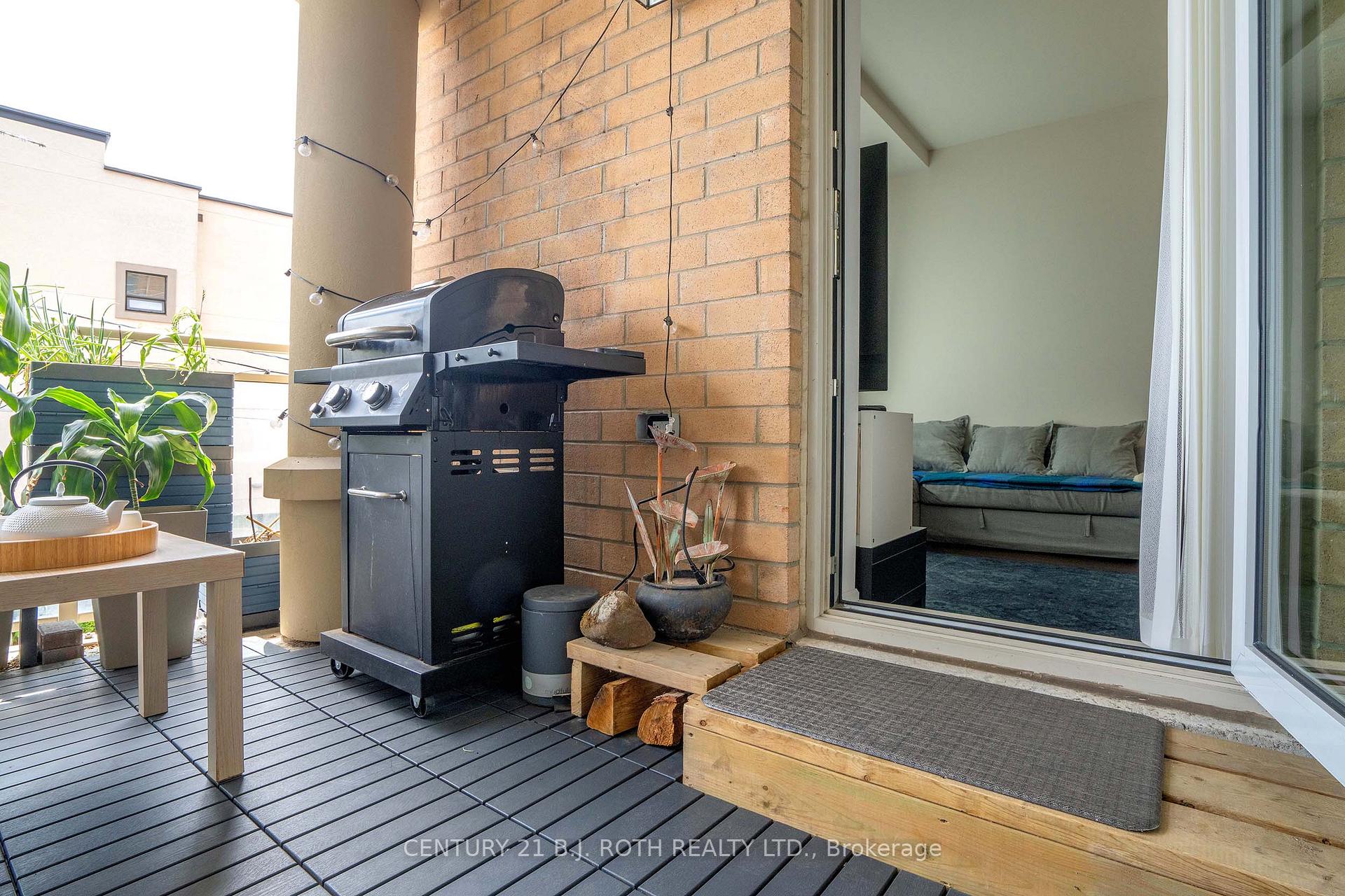 Photo 28 of Unit 313, 15277 Yonge Street S, Aurora, Aurora Village — HOMEH