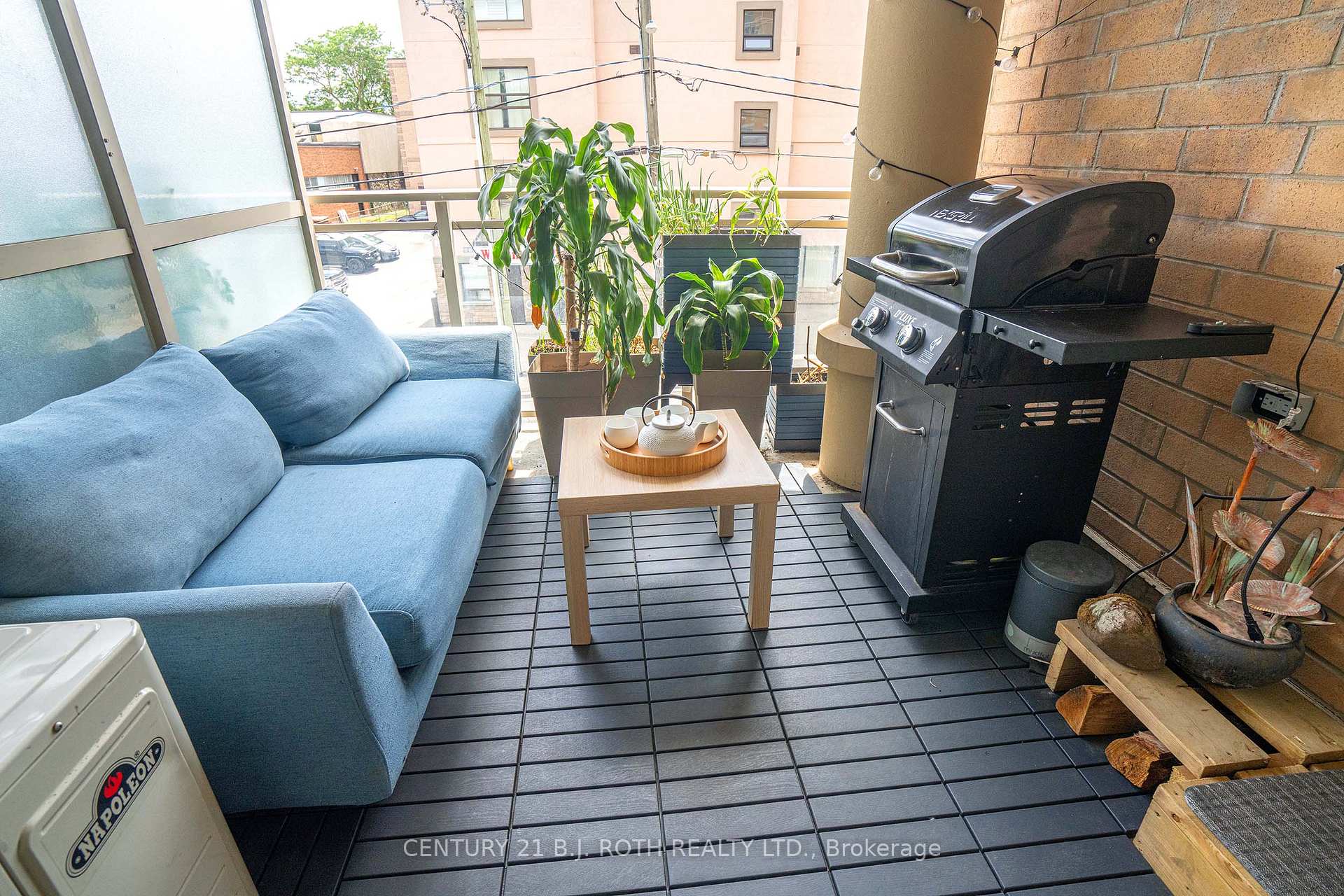Photo 30 of Unit 313, 15277 Yonge Street S, Aurora, Aurora Village — HOMEH
