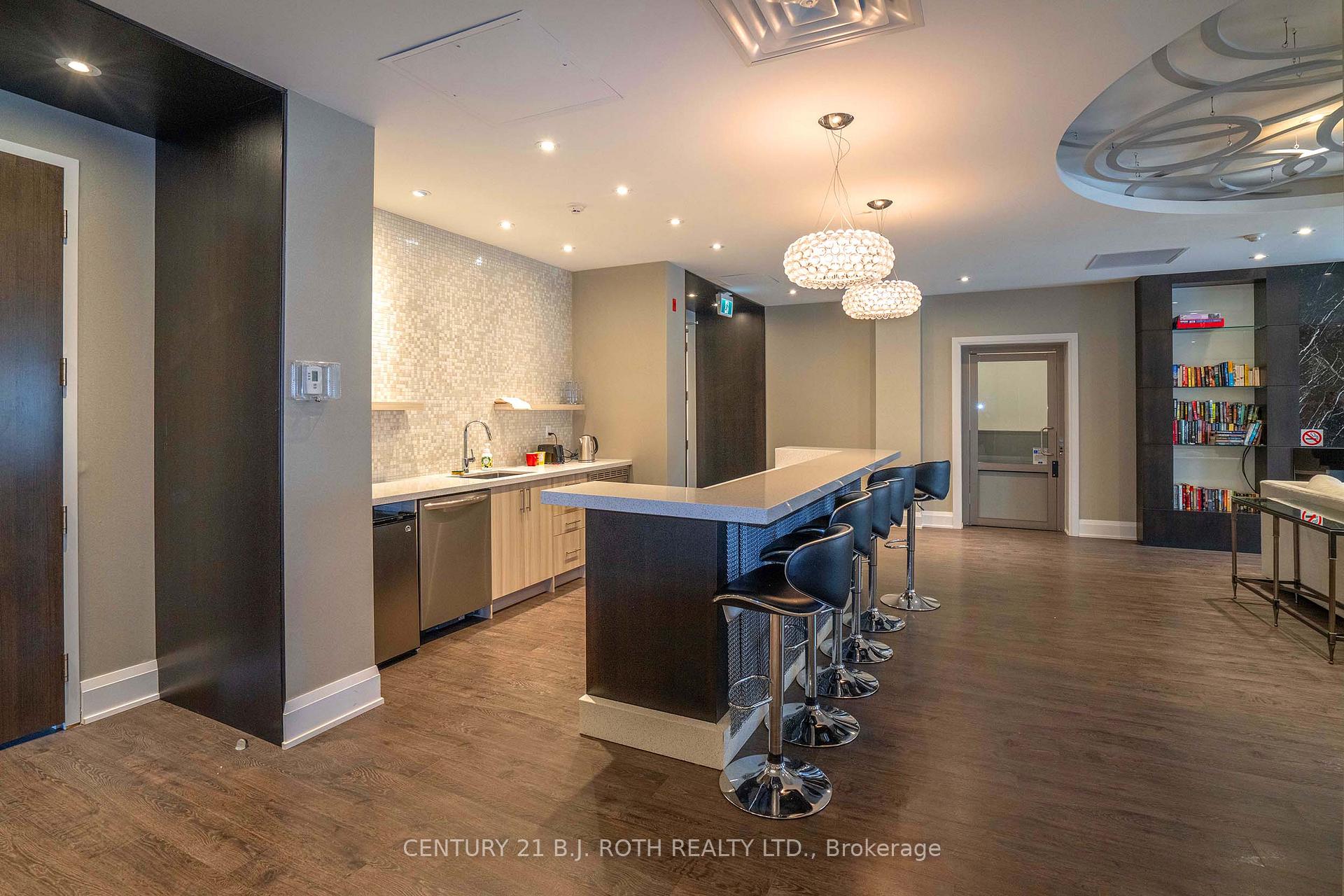 Photo 34 of Unit 313, 15277 Yonge Street S, Aurora, Aurora Village — HOMEH