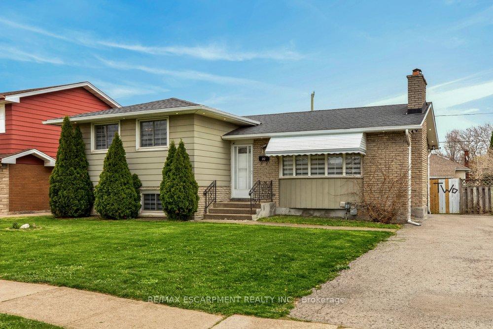 Photo 2 of 20 St. Charles Drive, Thorold, Thorold Downtown — HOMEH