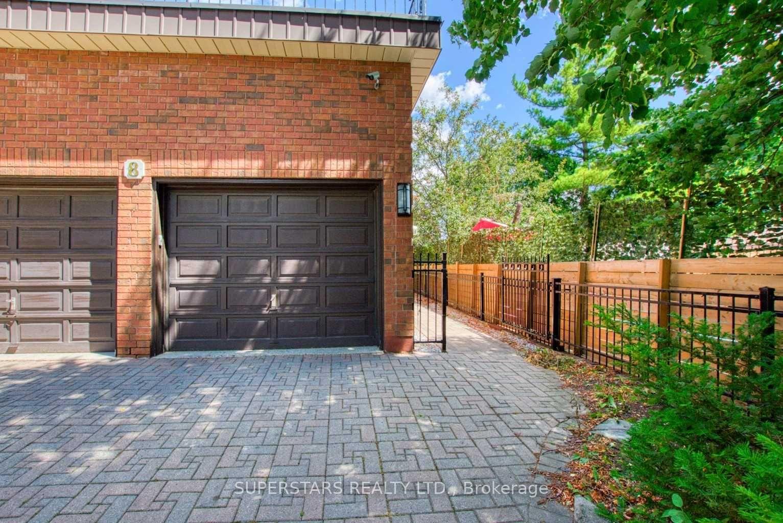 Photo 2 of Unit Bsmt, 8 Huronia Place, Vaughan, East Woodbridge — HOMEH