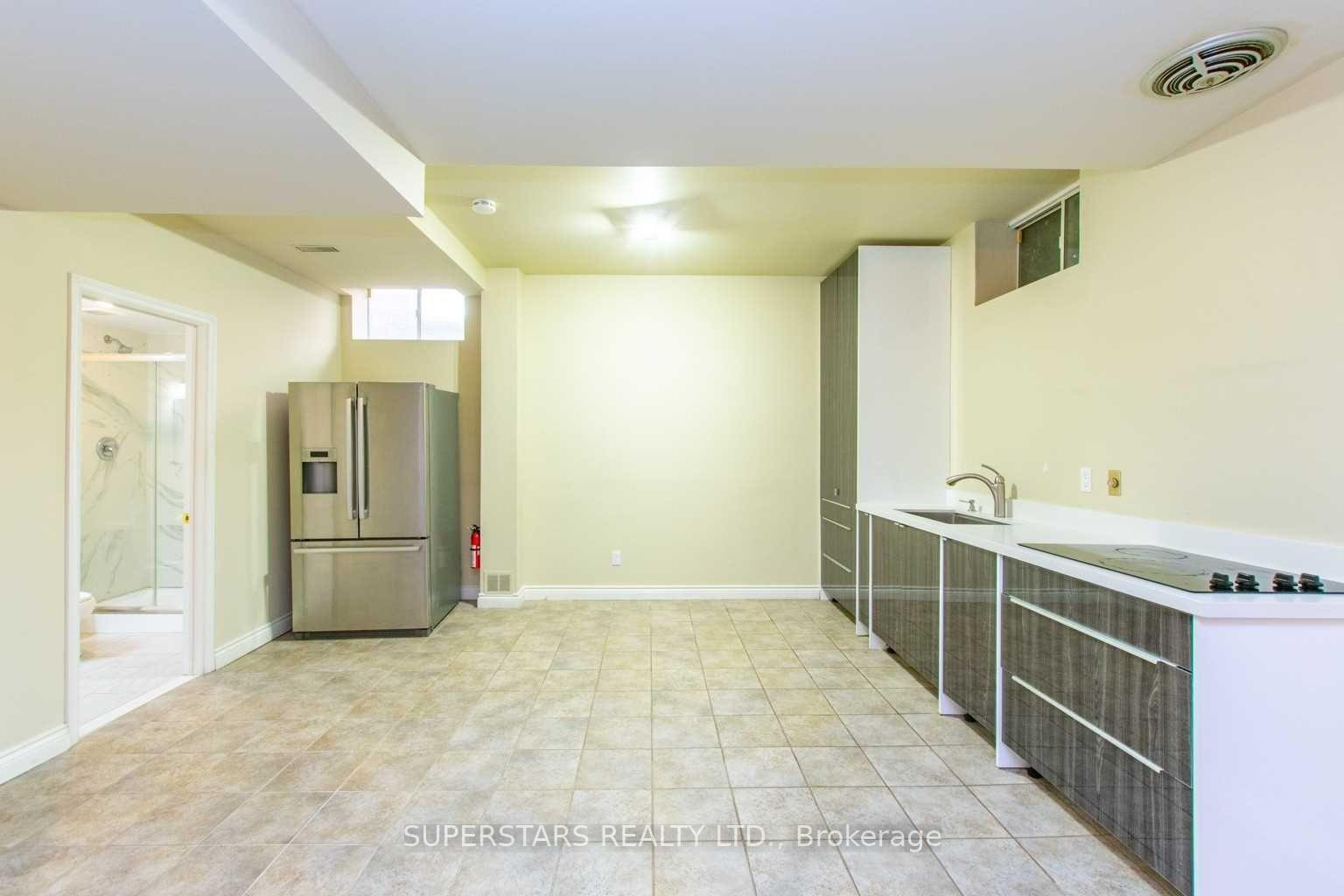 Photo 18 of Unit Bsmt, 8 Huronia Place, Vaughan, East Woodbridge — HOMEH