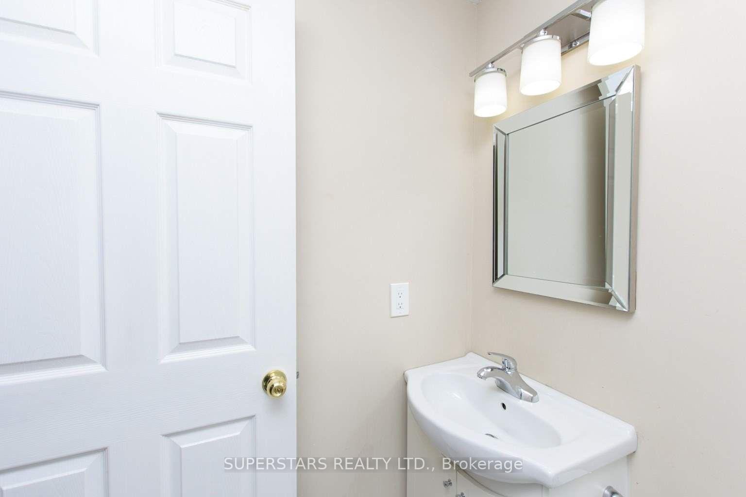 Photo 24 of Unit Bsmt, 8 Huronia Place, Vaughan, East Woodbridge — HOMEH