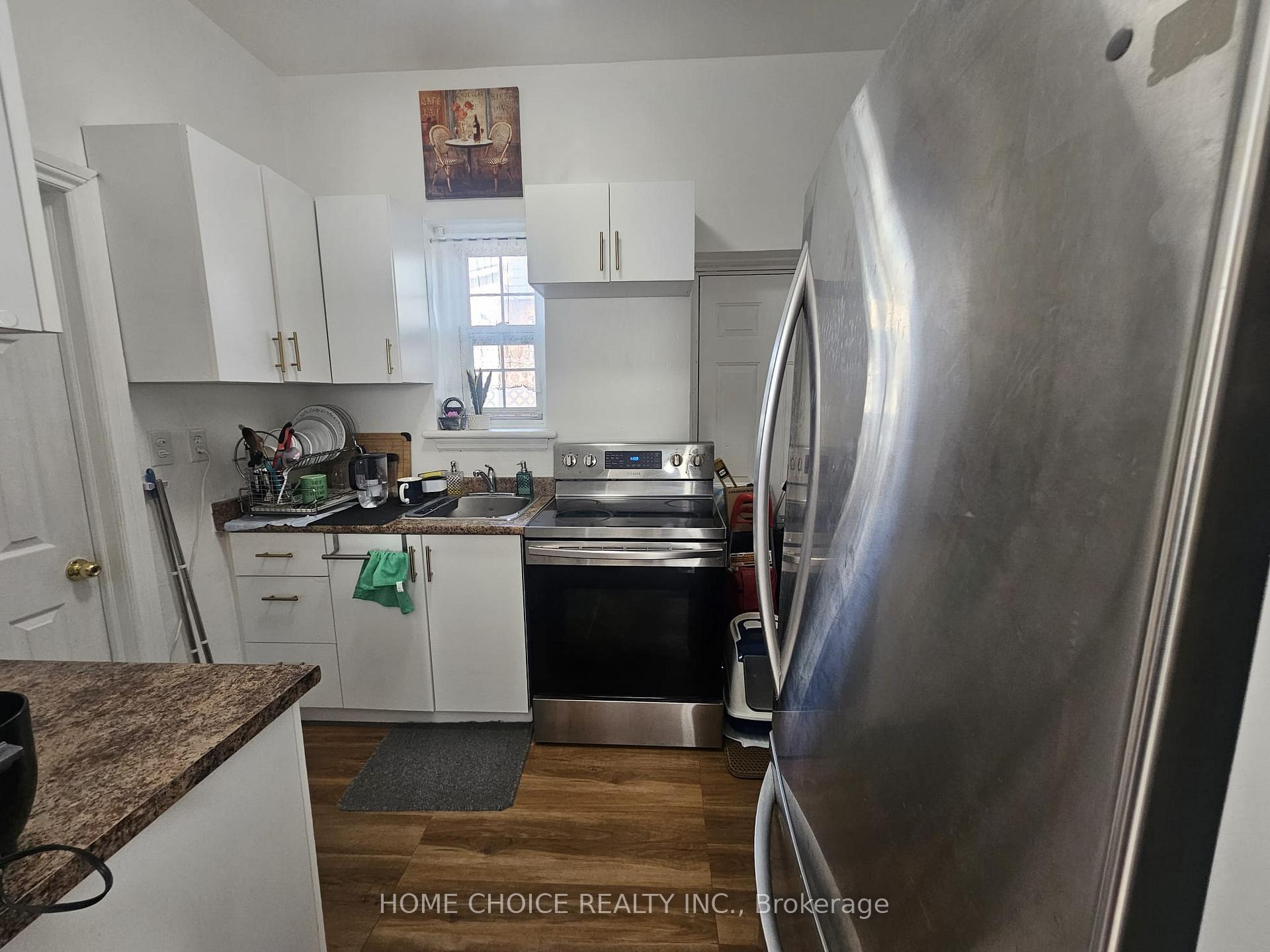 Photo 12 of 1232 Jane Street, North York, Mount Dennis — HOMEH