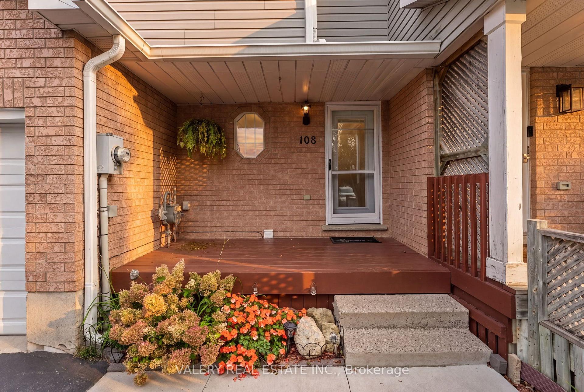 Photo 2 of 108 Tait Crescent, Centre Wellington, Fergus — HOMEH