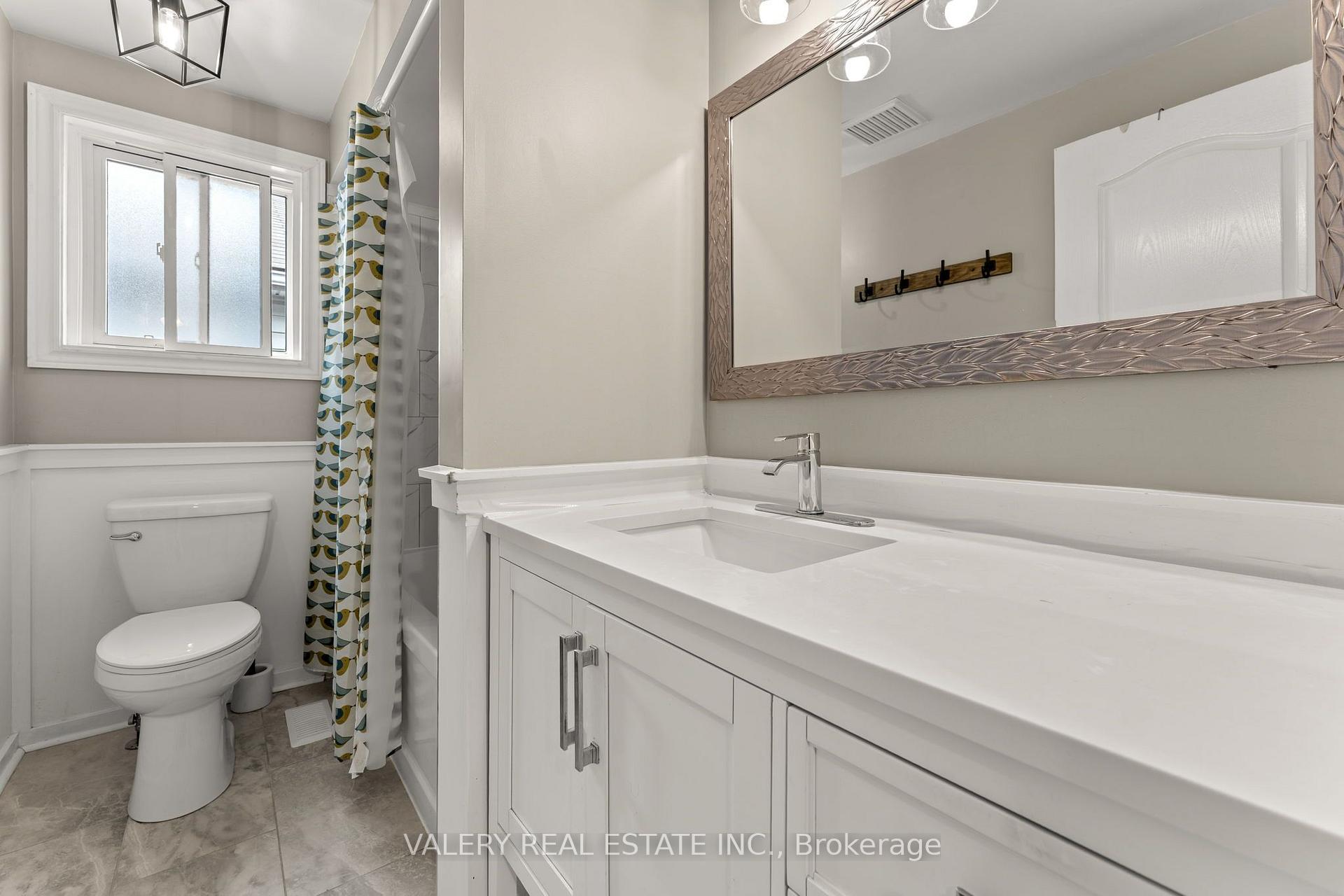 Photo 24 of 108 Tait Crescent, Centre Wellington, Fergus — HOMEH
