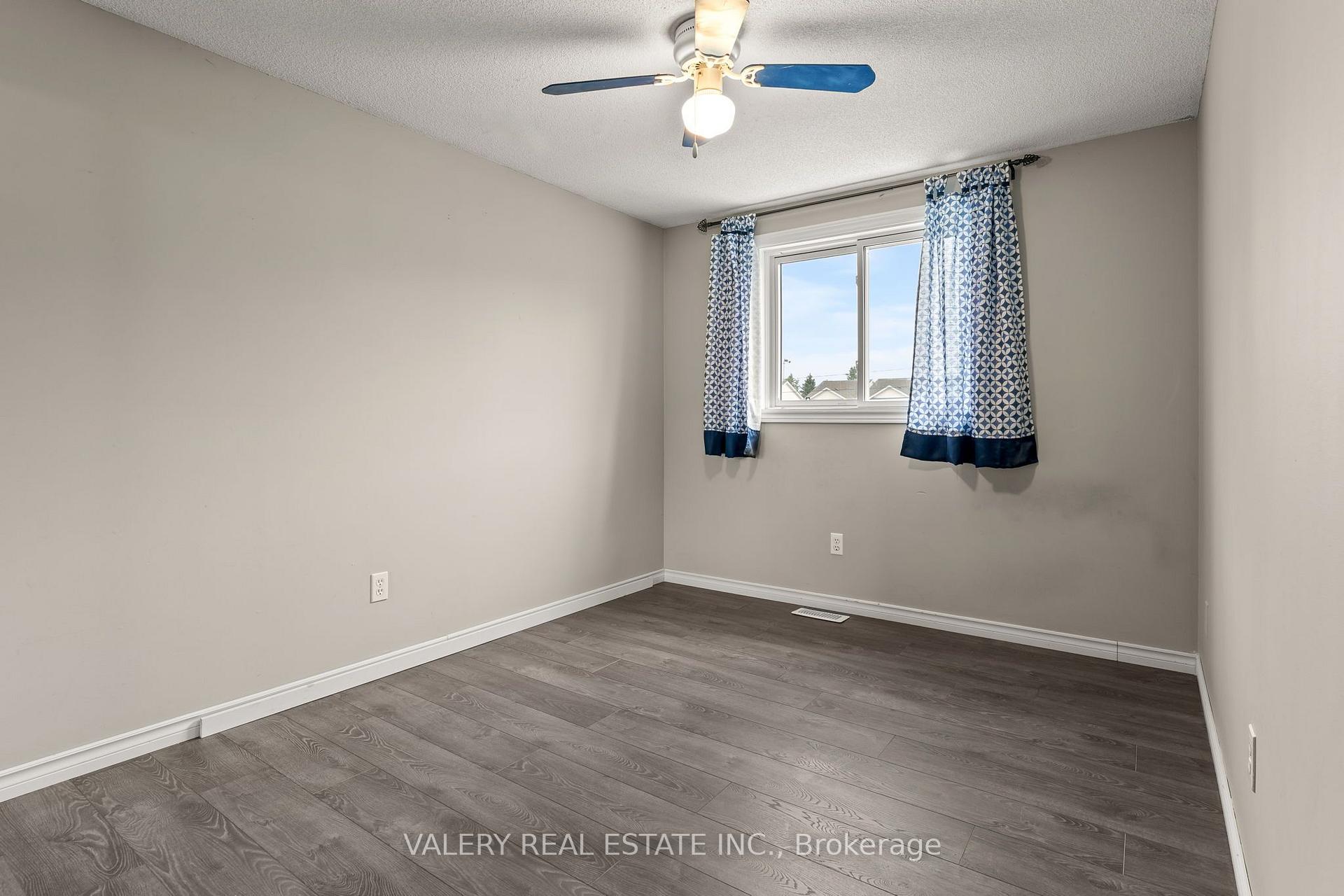 Photo 25 of 108 Tait Crescent, Centre Wellington, Fergus — HOMEH