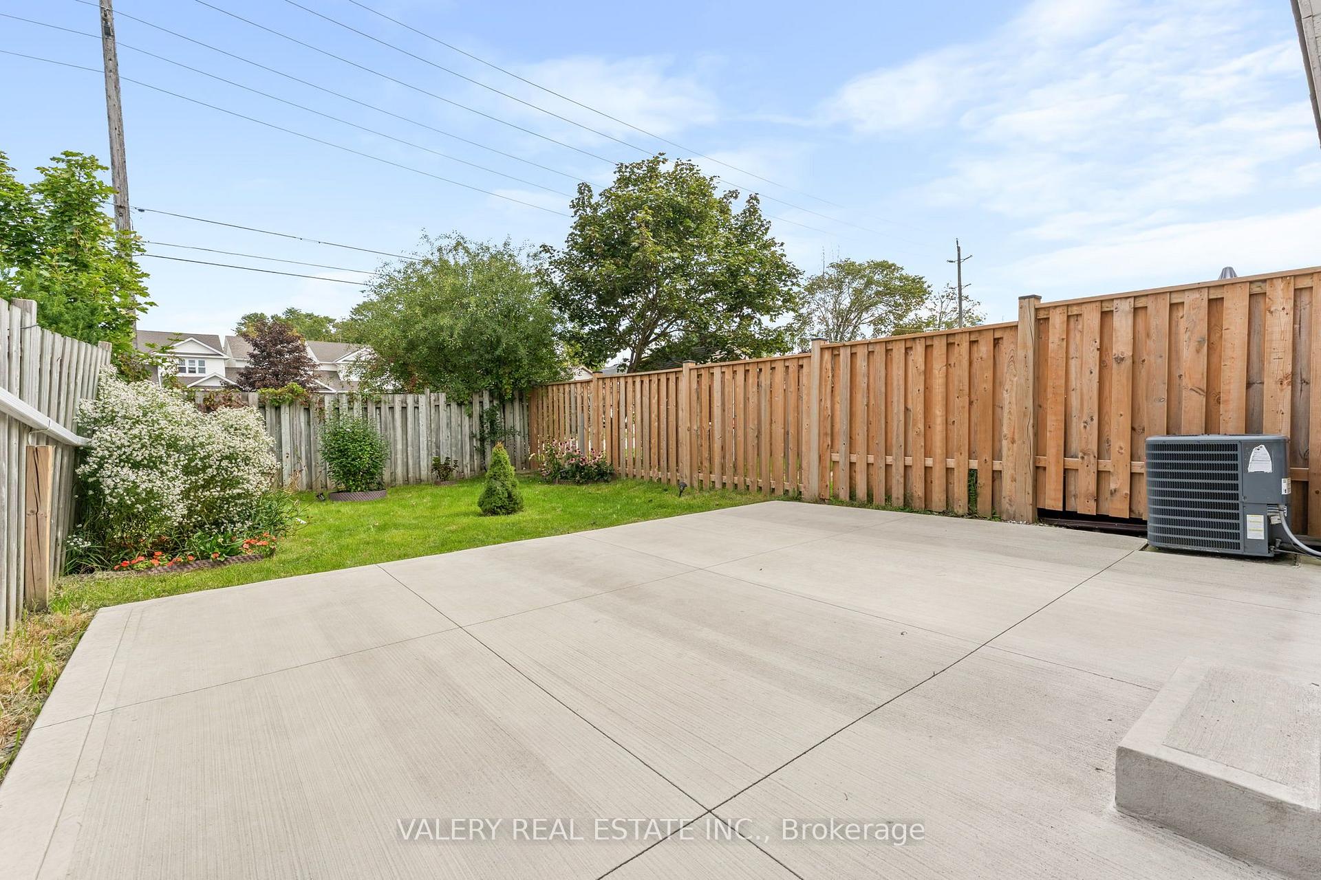 Photo 40 of 108 Tait Crescent, Centre Wellington, Fergus — HOMEH