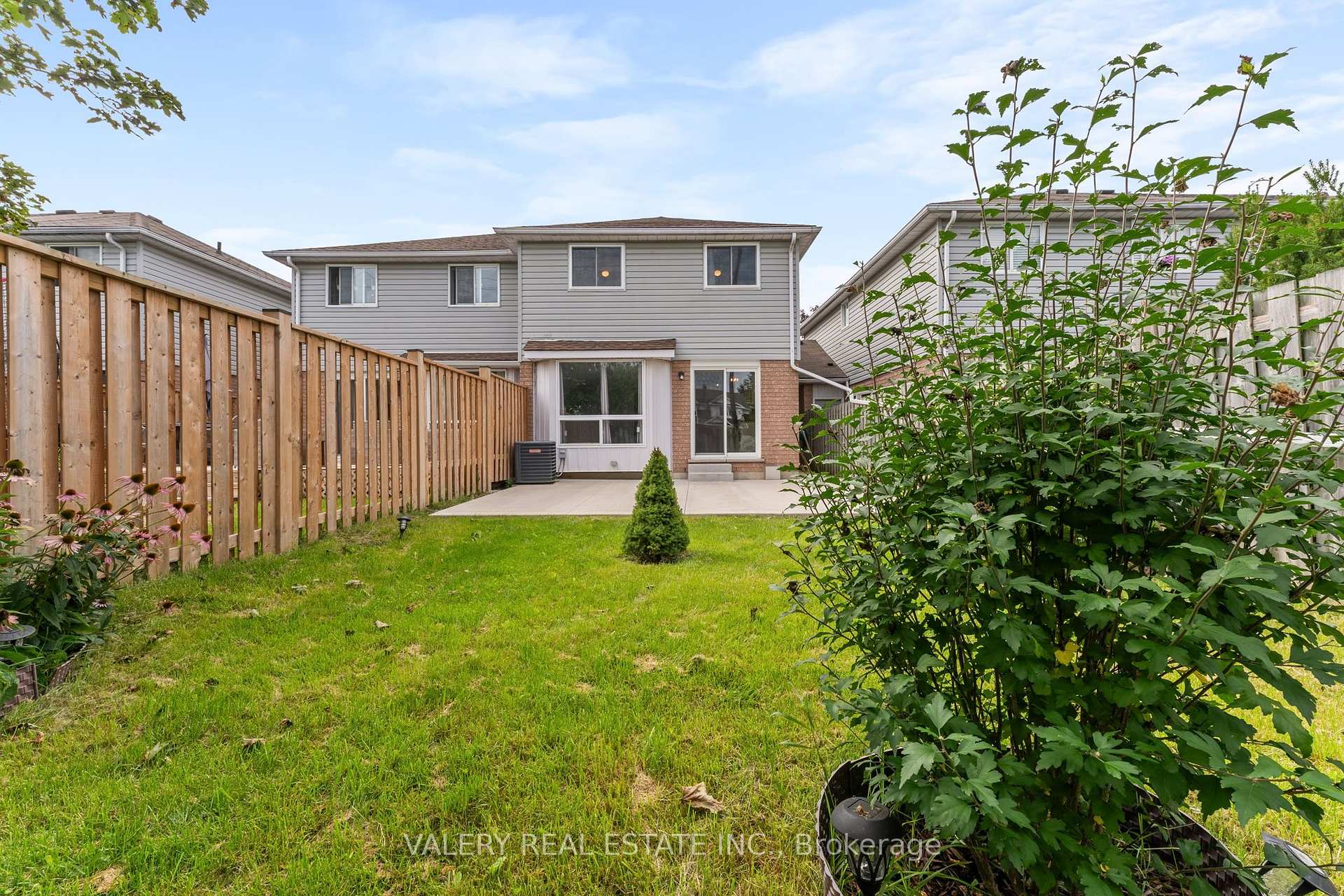 Photo 43 of 108 Tait Crescent, Centre Wellington, Fergus — HOMEH