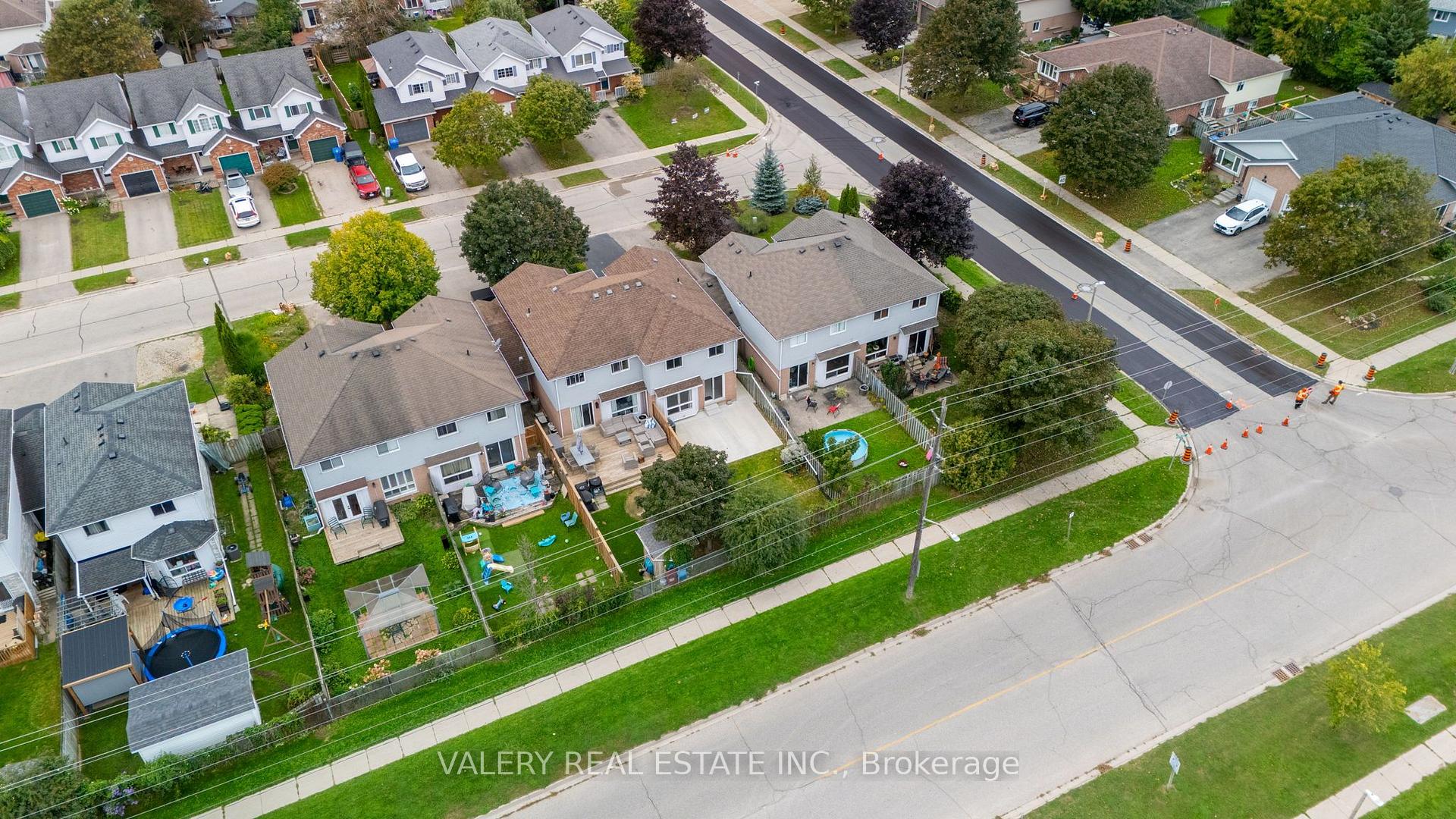 Photo 44 of 108 Tait Crescent, Centre Wellington, Fergus — HOMEH