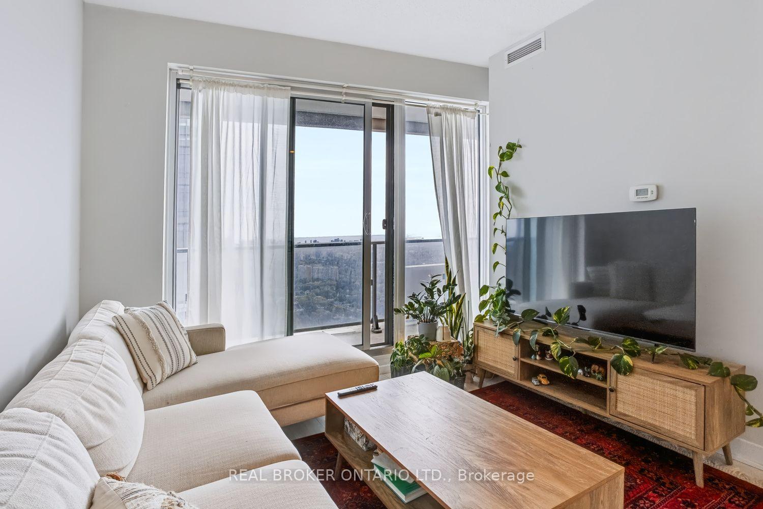 Photo 1 of Unit 4207, 2221 Yonge Street, Toronto, Mount Pleasant West — HOMEH
