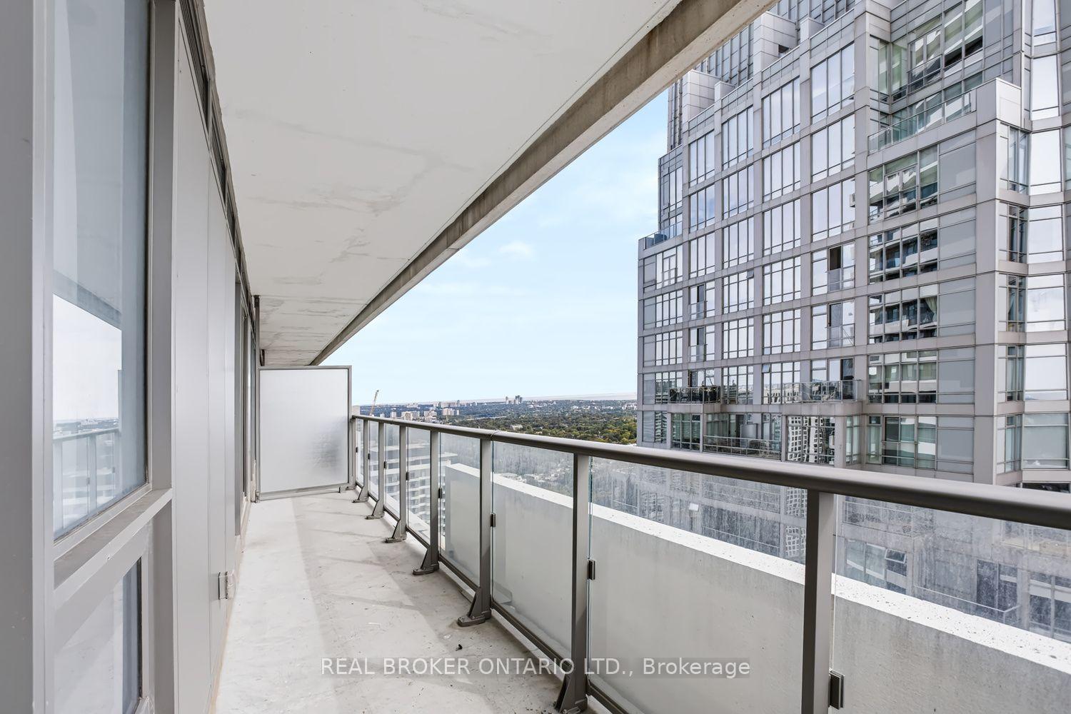 Photo 12 of Unit 4207, 2221 Yonge Street, Toronto, Mount Pleasant West — HOMEH