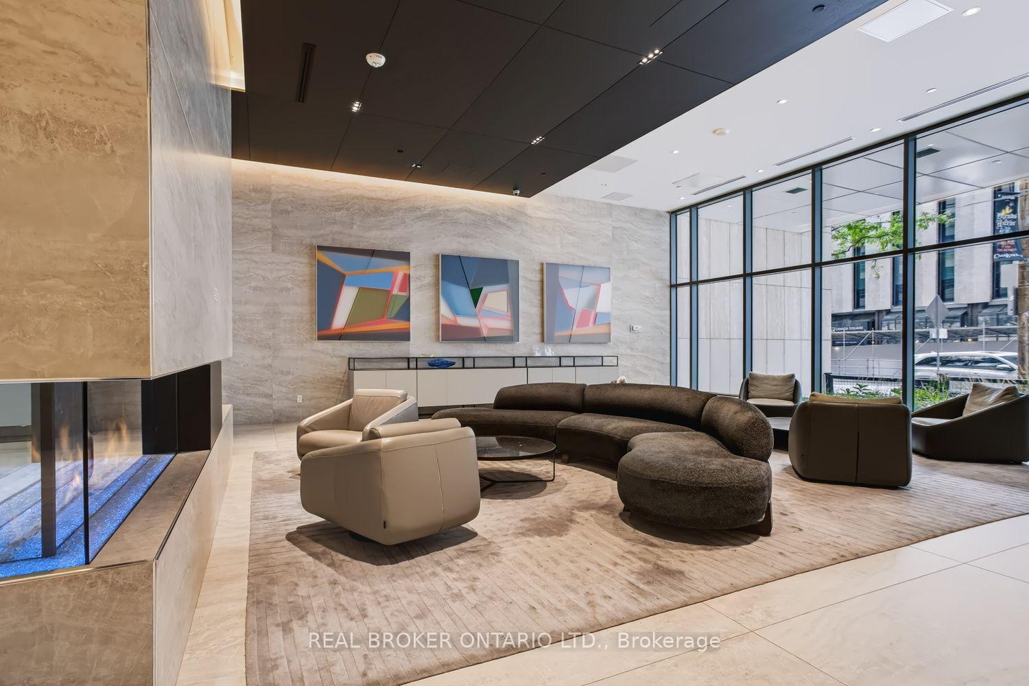Photo 14 of Unit 4207, 2221 Yonge Street, Toronto, Mount Pleasant West — HOMEH