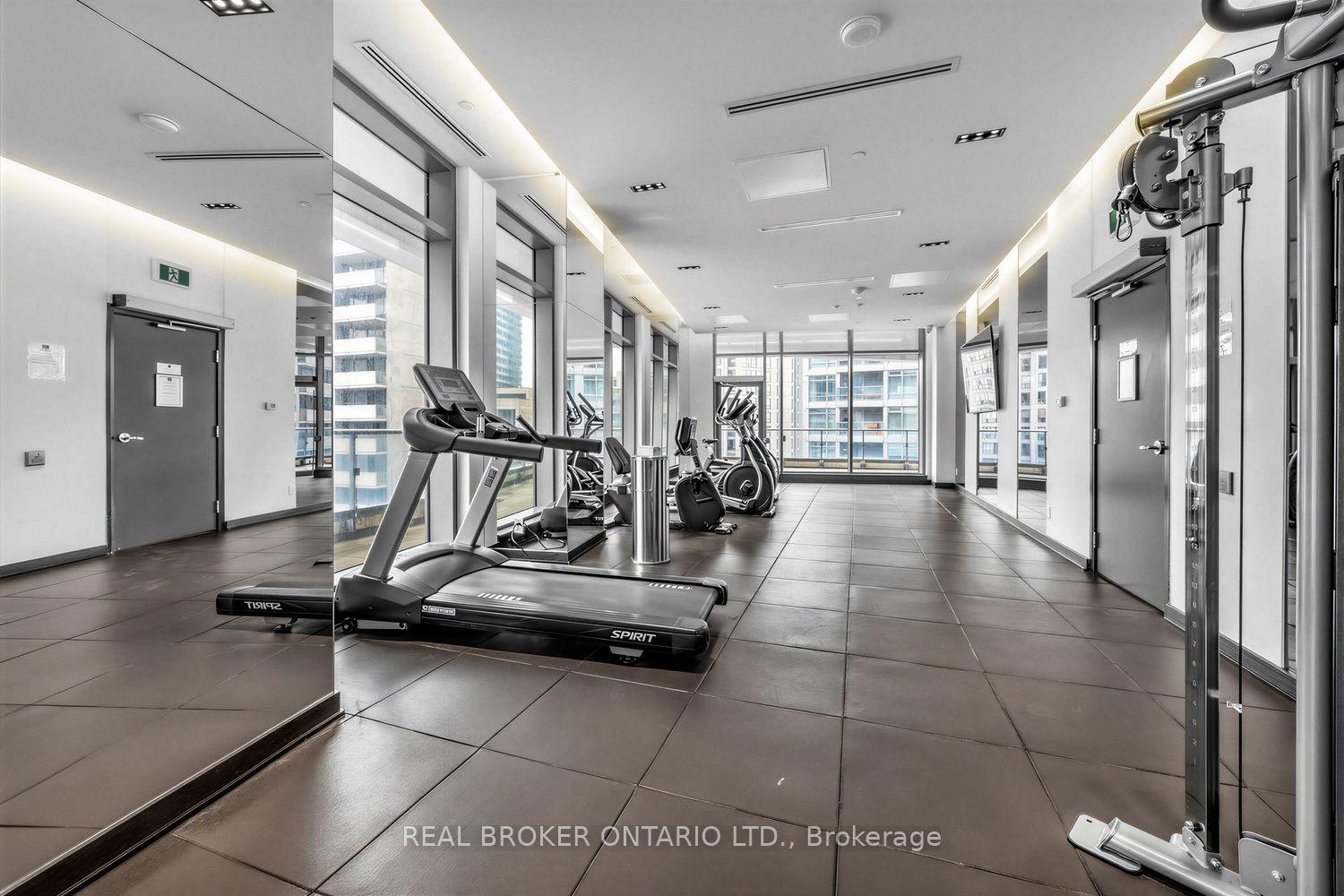 Photo 16 of Unit 4207, 2221 Yonge Street, Toronto, Mount Pleasant West — HOMEH