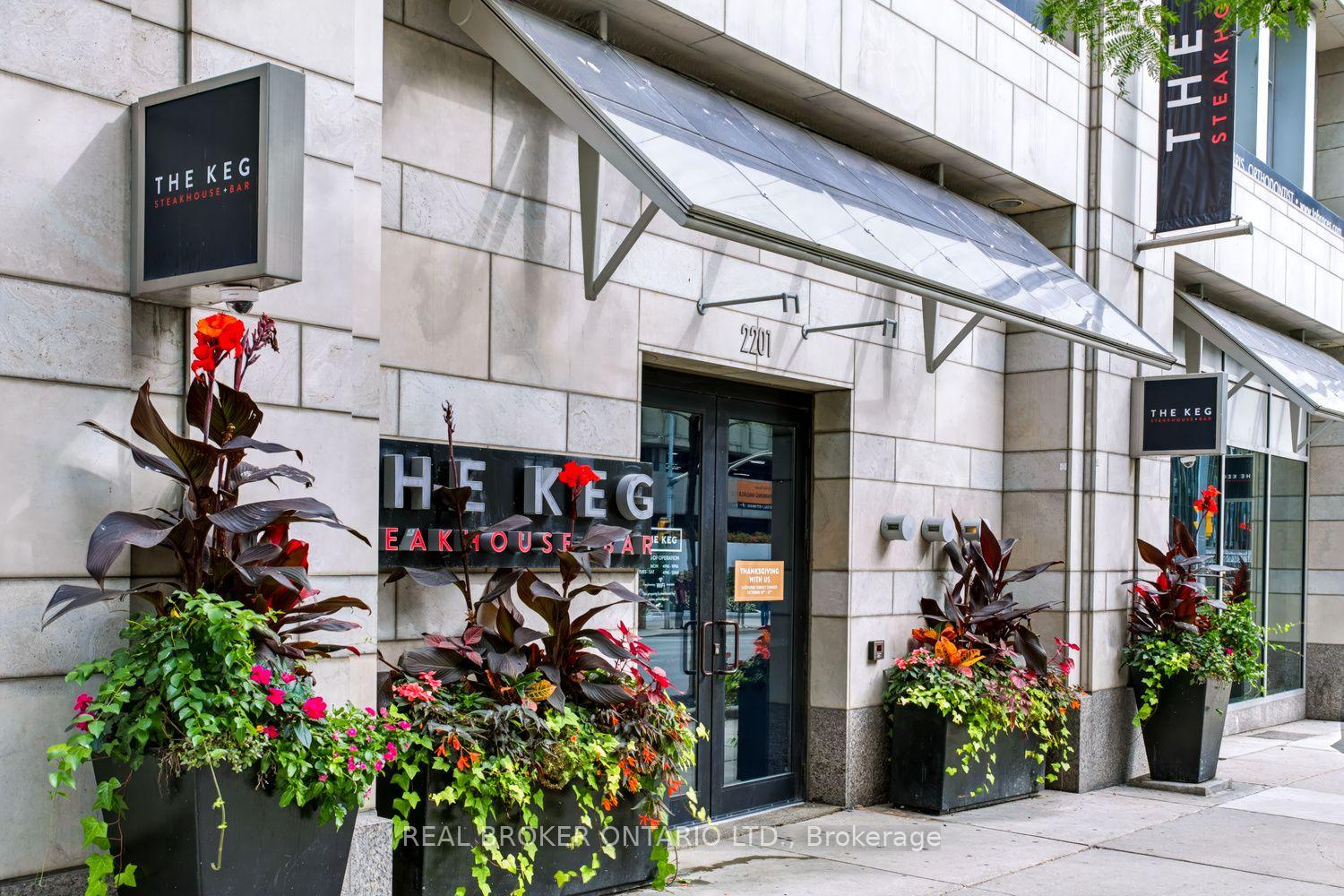 Photo 22 of Unit 4207, 2221 Yonge Street, Toronto, Mount Pleasant West — HOMEH