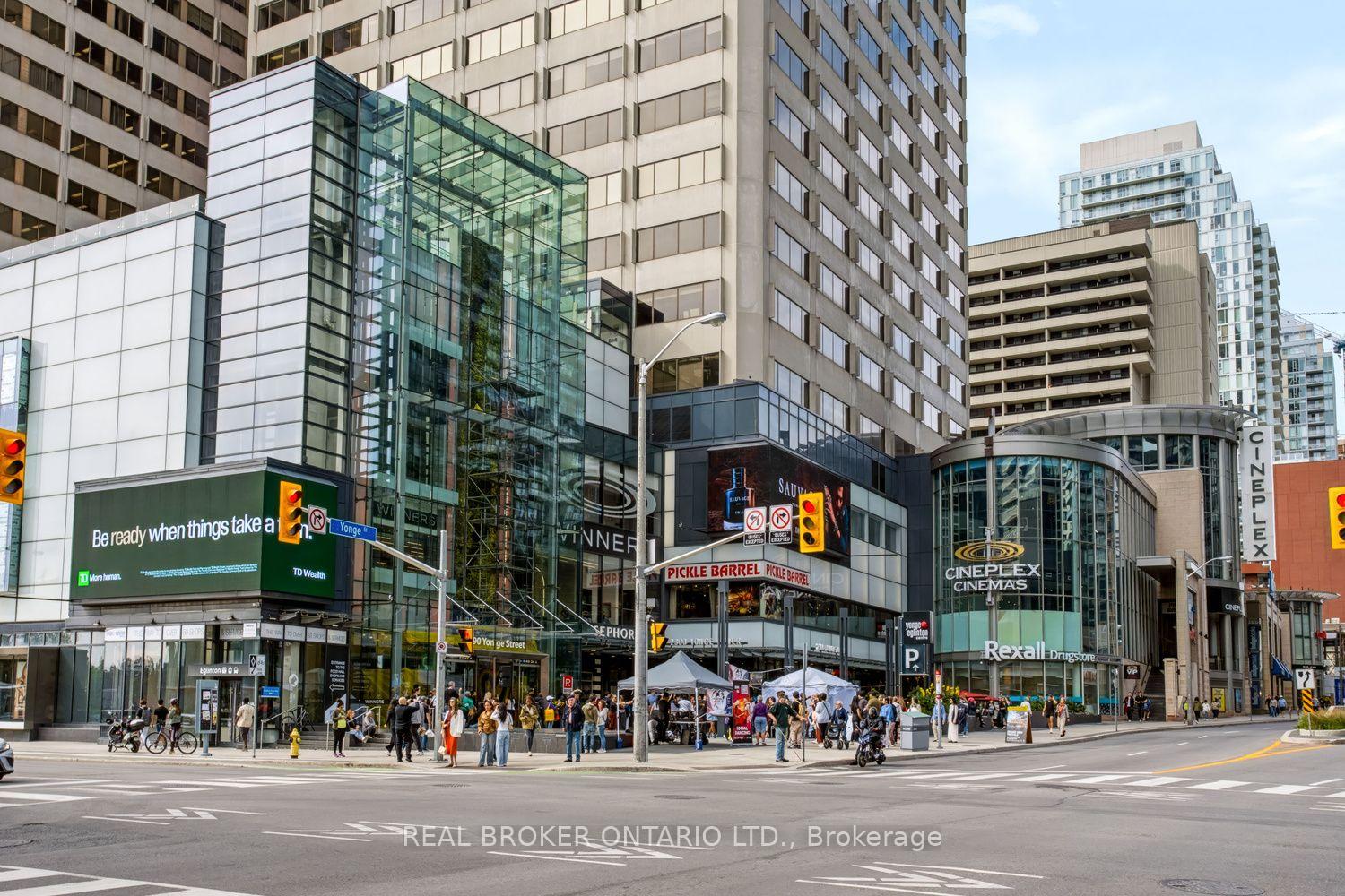 Photo 23 of Unit 4207, 2221 Yonge Street, Toronto, Mount Pleasant West — HOMEH