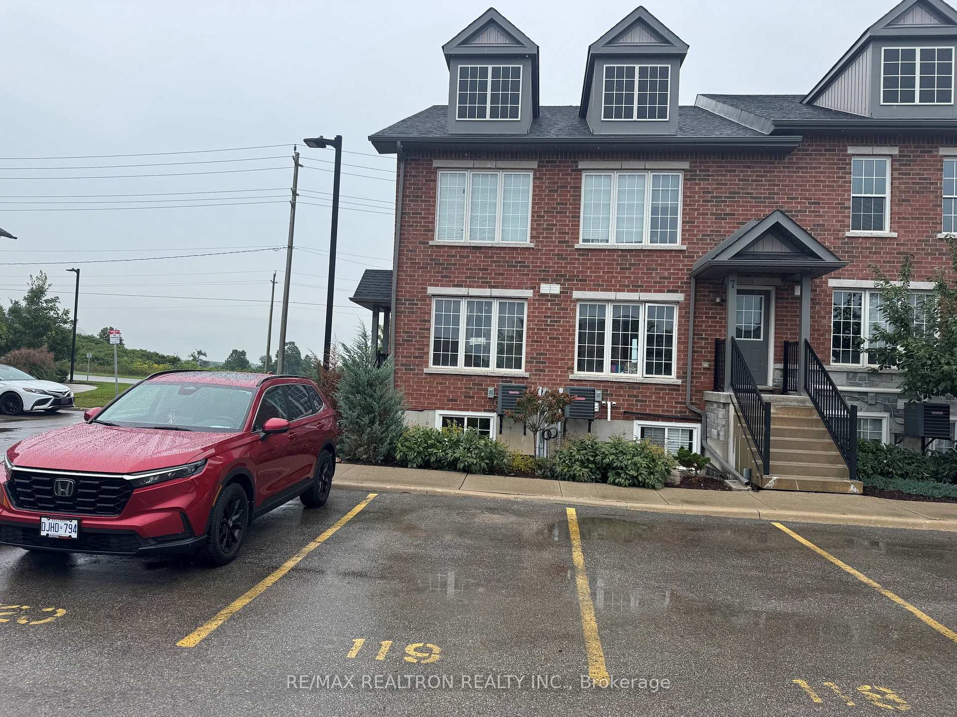 Photo of Unit 8, 252 Penetanguishene Road