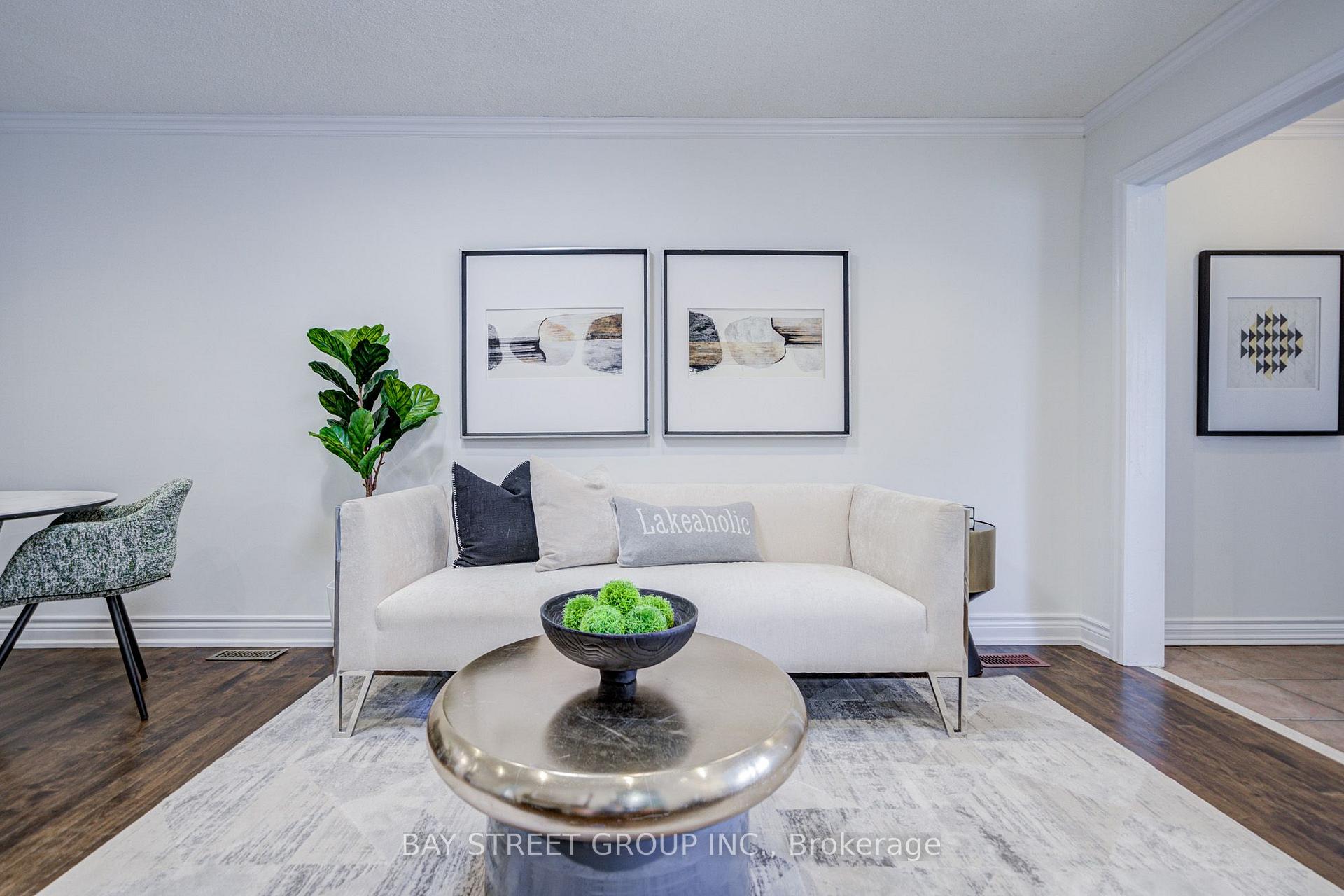Photo 15 of 7 Emmott Avenue, Scarborough, Oakridge — HOMEH