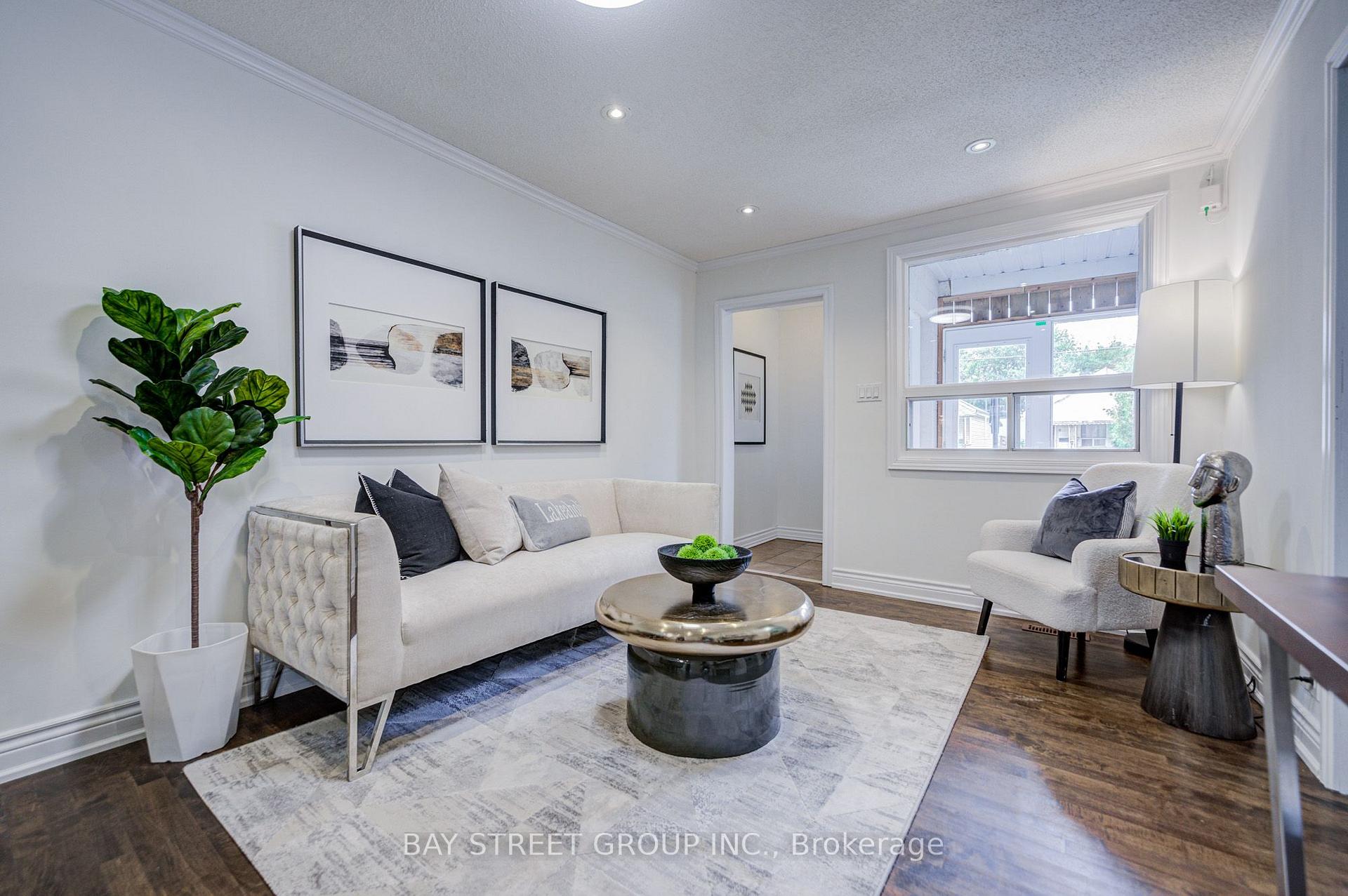Photo 16 of 7 Emmott Avenue, Scarborough, Oakridge — HOMEH