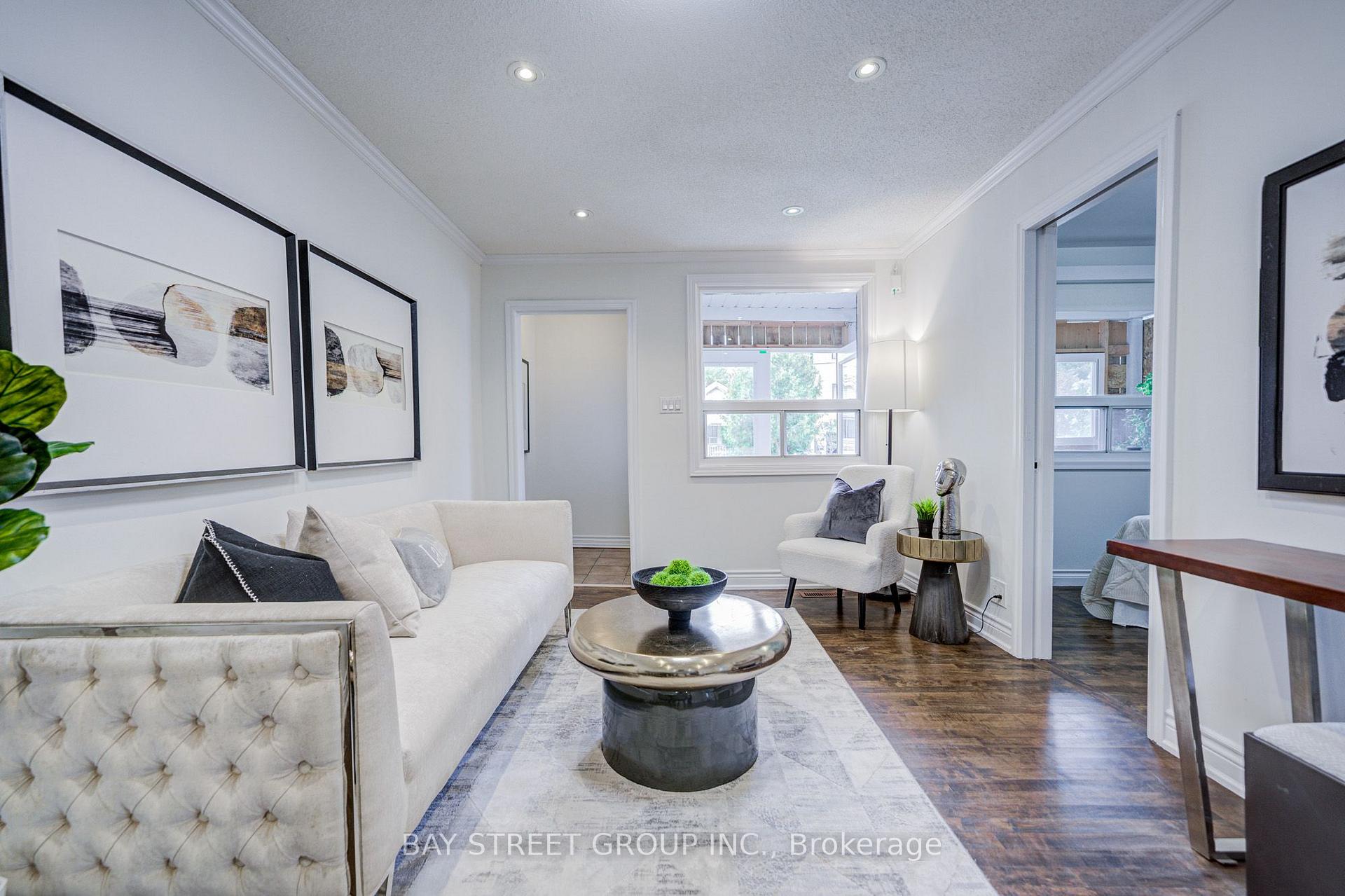 Photo 17 of 7 Emmott Avenue, Scarborough, Oakridge — HOMEH