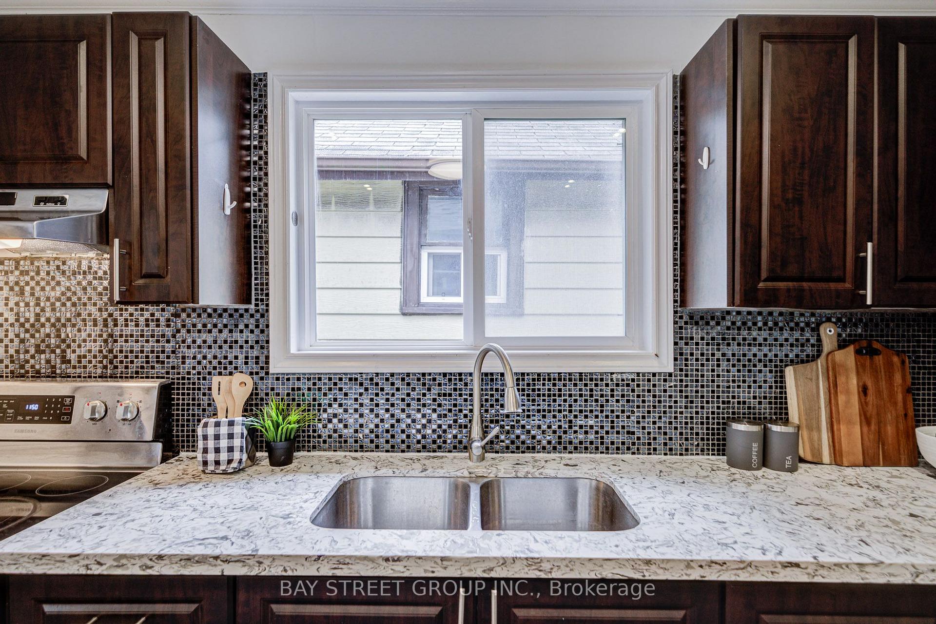 Photo 20 of 7 Emmott Avenue, Scarborough, Oakridge — HOMEH