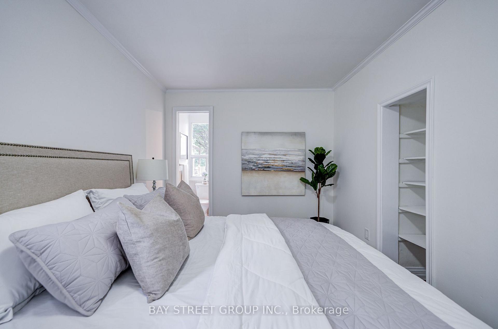 Photo 24 of 7 Emmott Avenue, Scarborough, Oakridge — HOMEH