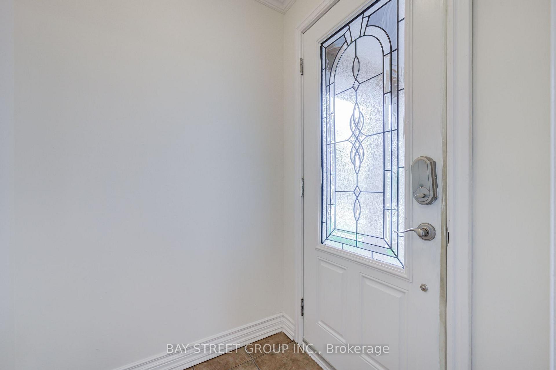 Photo 32 of 7 Emmott Avenue, Scarborough, Oakridge — HOMEH