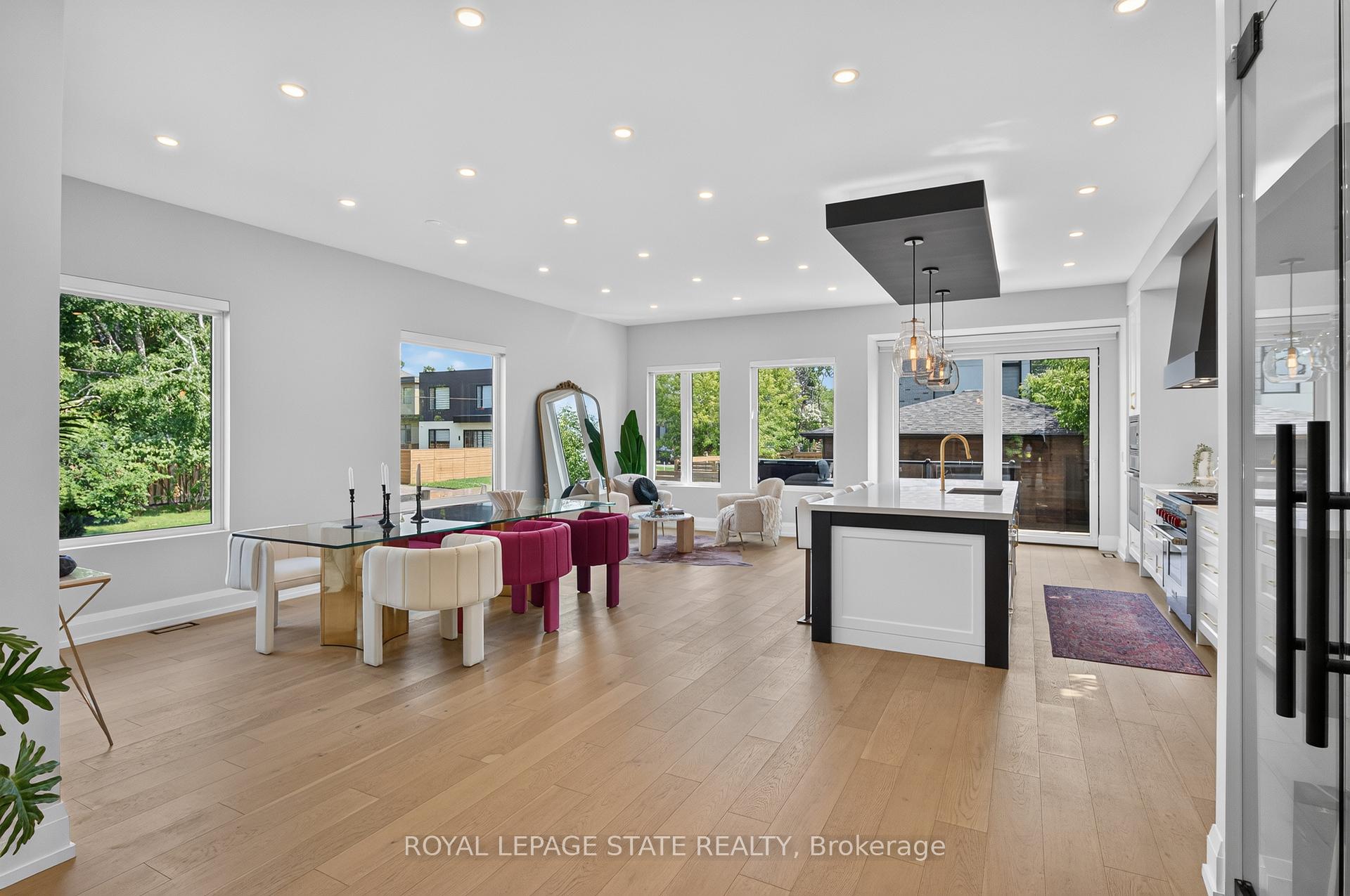 Photo 6 of 1047 Meredith Avenue, Mississauga, Lakeview — HOMEH