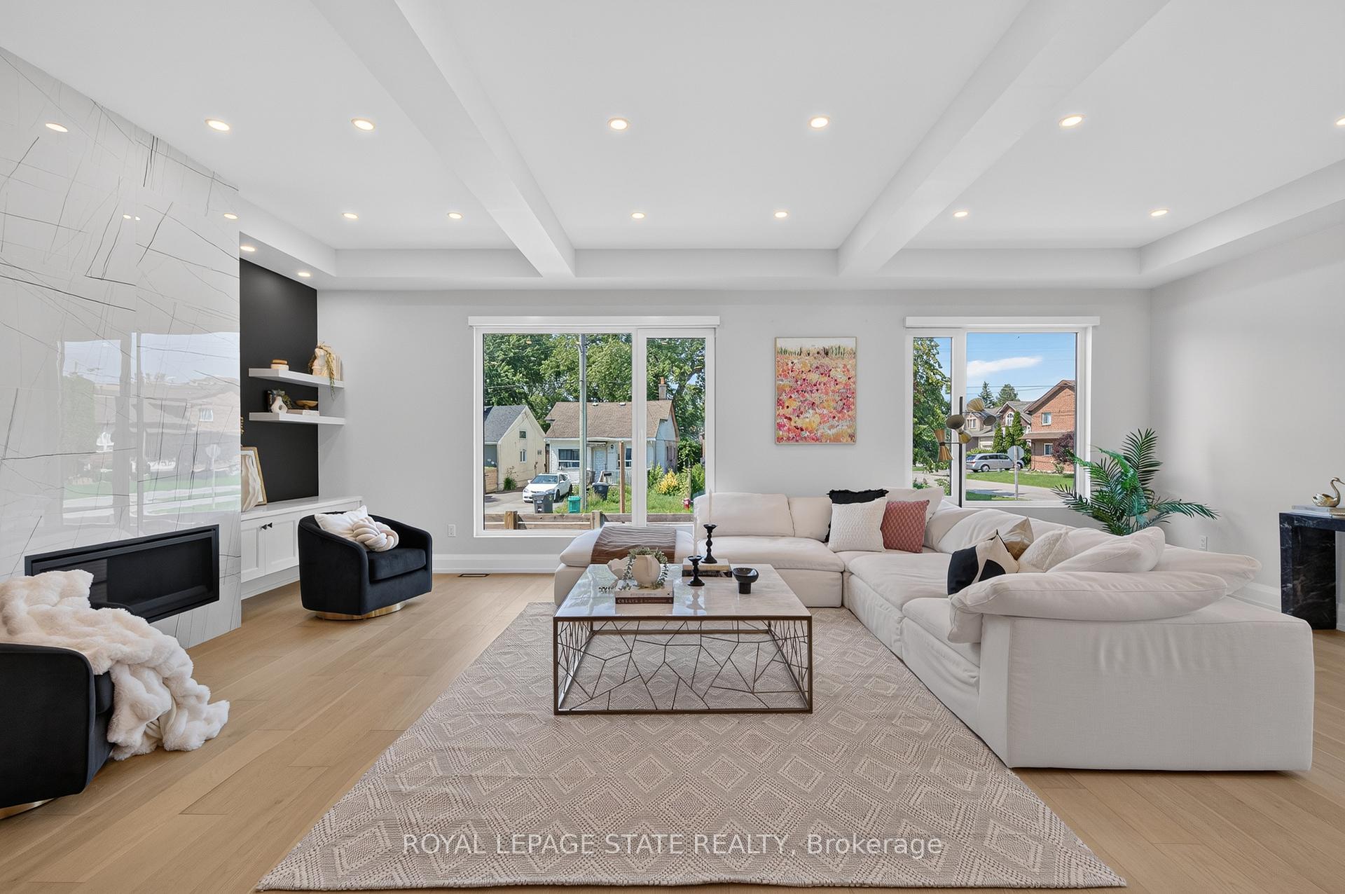Photo 15 of 1047 Meredith Avenue, Mississauga, Lakeview — HOMEH